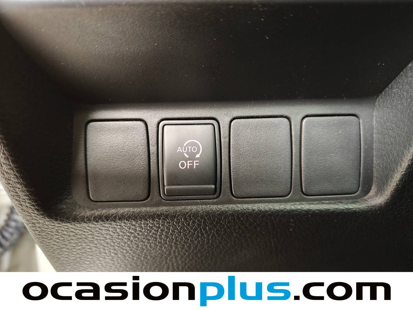 Acabados Nissan QASHQAI Nissan Qashqai dCi 115 N-Connecta (115 CV)