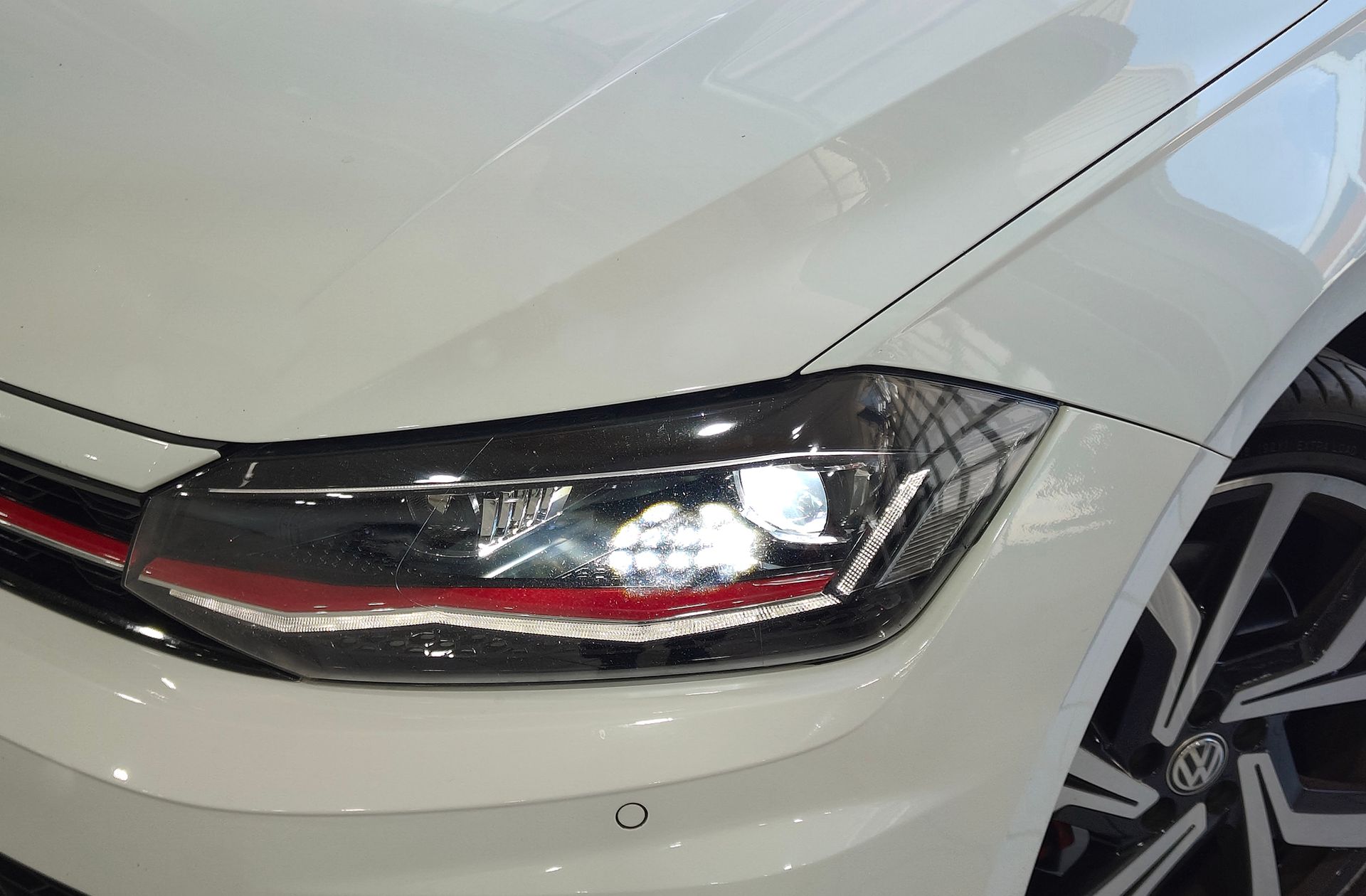 Volkswagen Polo GTI 2.0 TSI DSG - foto 18