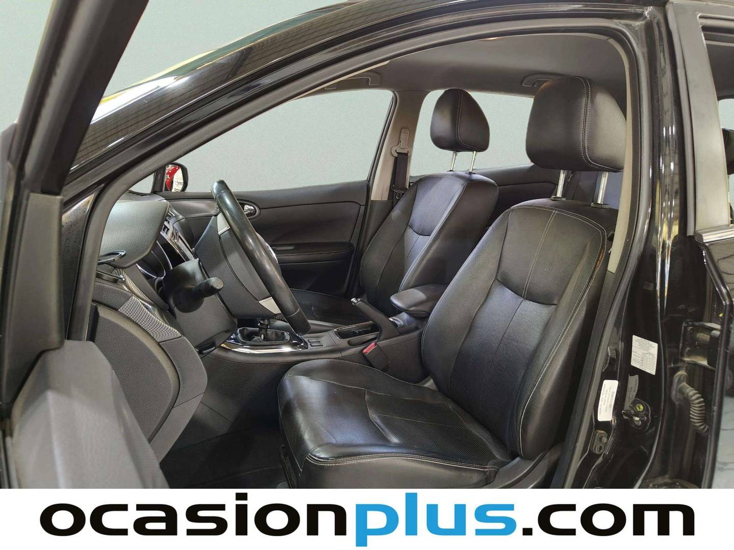 Foto asientos delanteros Nissan PULSAR Nissan Pulsar DIG-T 190 Tekna (190 CV)