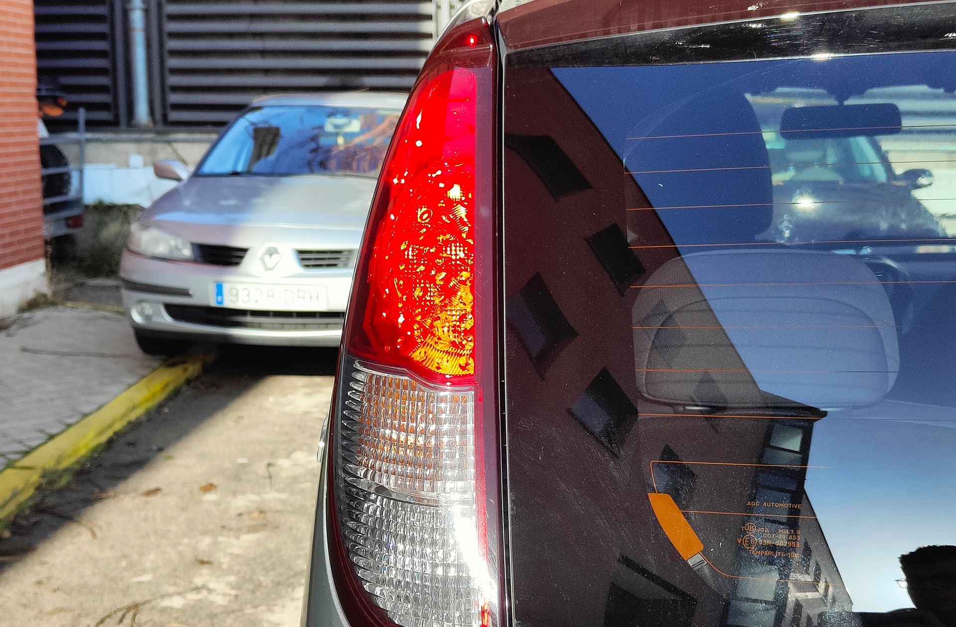 Peugeot iOn - foto 14
