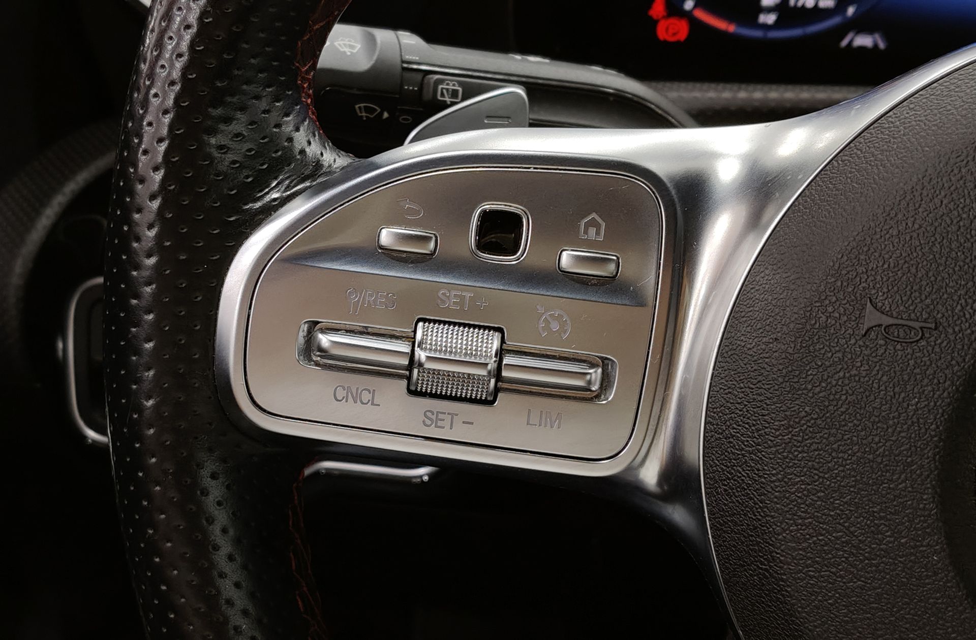 Mercedes-Benz Clase A 180 d Pack AMG - foto 28