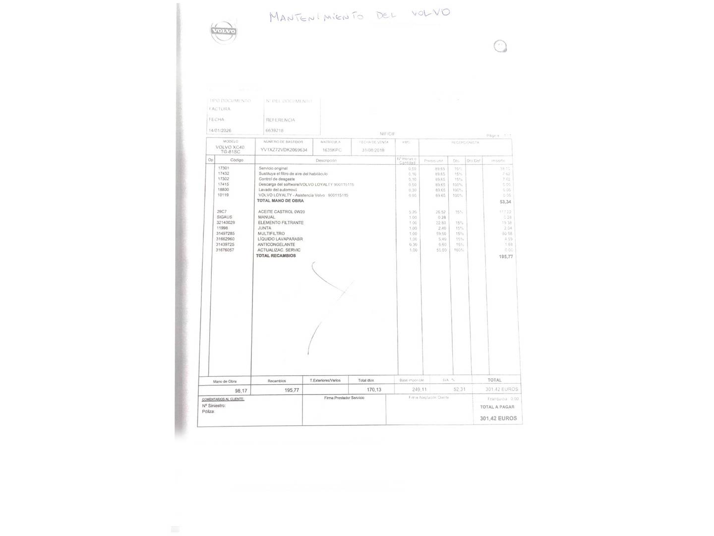 Foto Volvo XC40 Volvo XC40 D3 Momentum Auto 110 kW (150 CV)