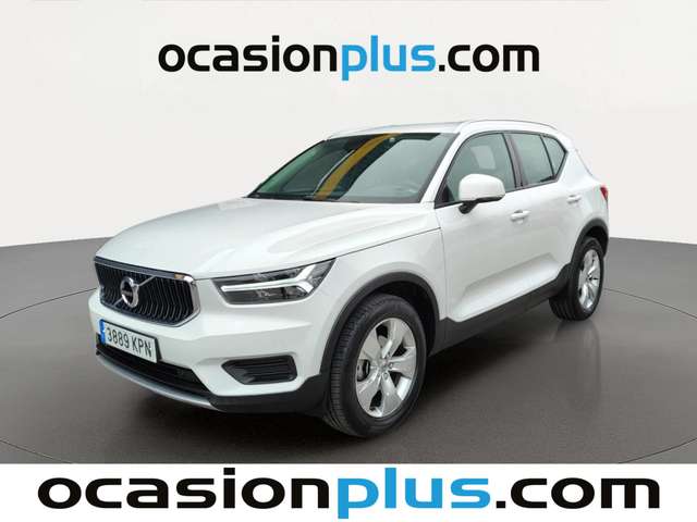 Volvo XC40 T3 Momentum (156 CV) de segunda mano