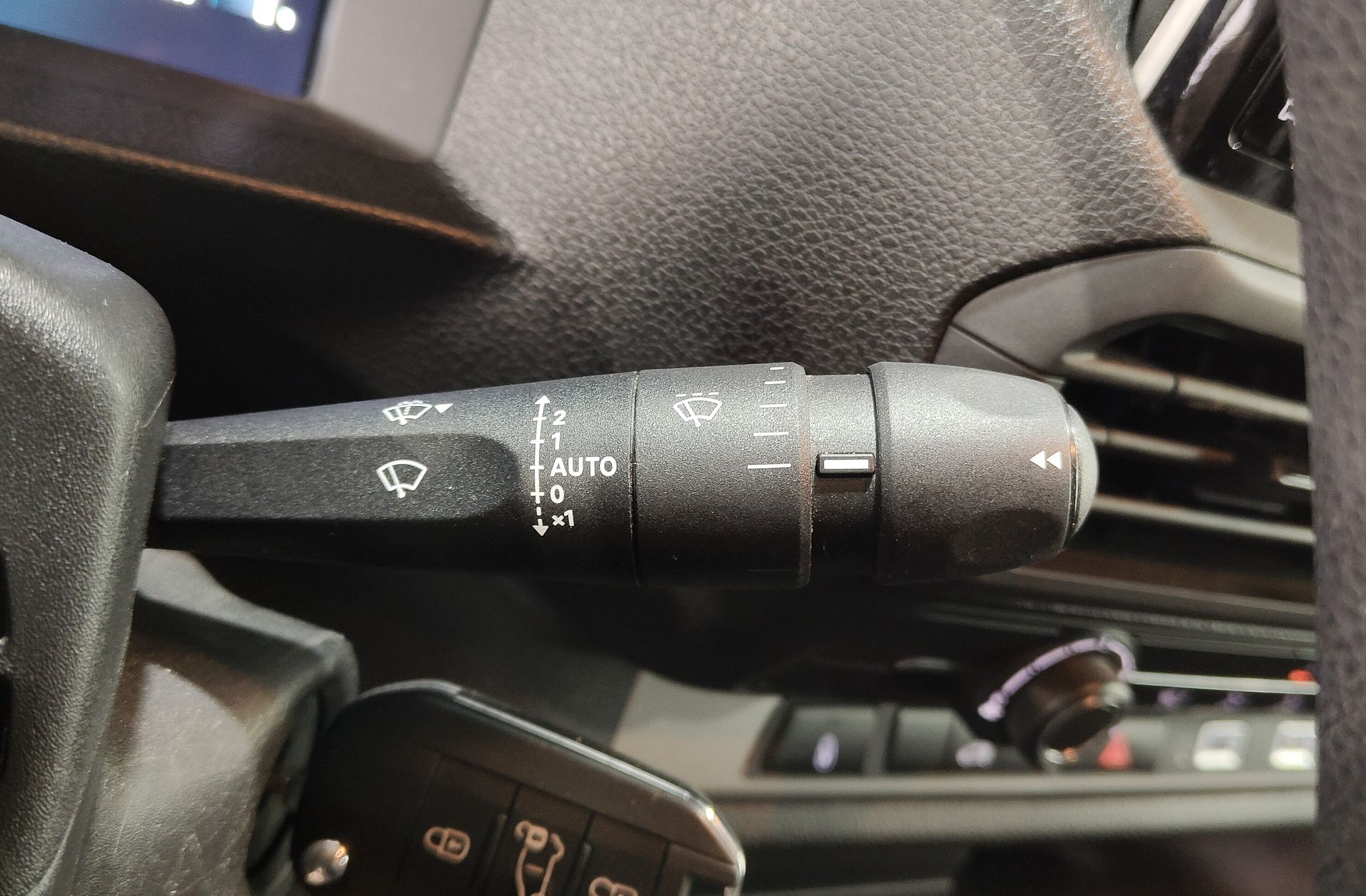 Opel Vivaro Furgon BlueHDi 120 3 plazas - foto 23