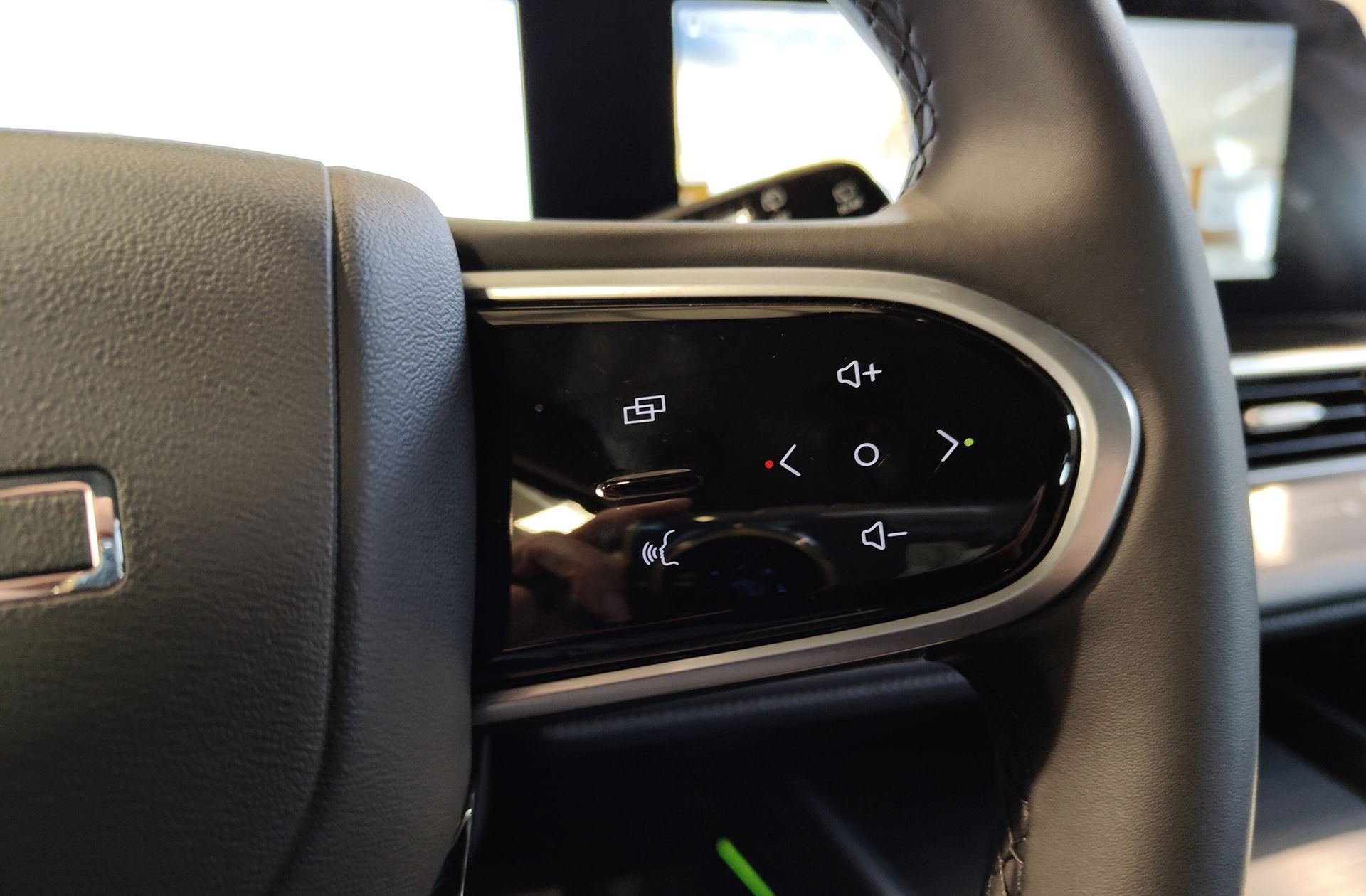 Ebro s700 1.5 T-GDi PHEV Luxury E-CVT - foto 31