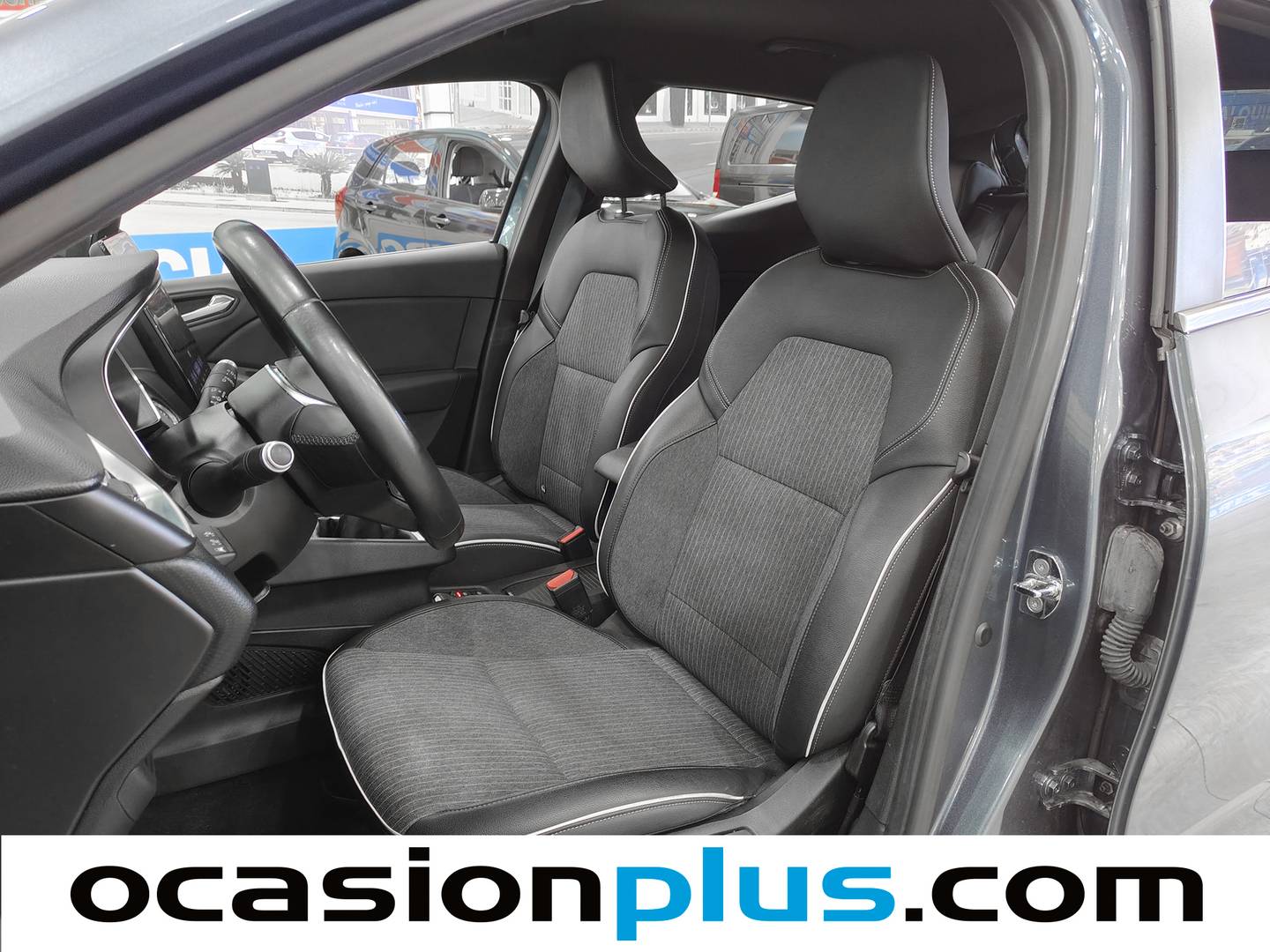 Foto asientos delanteros Renault Clio Renault Clio Zen Blue dCi (115 CV)