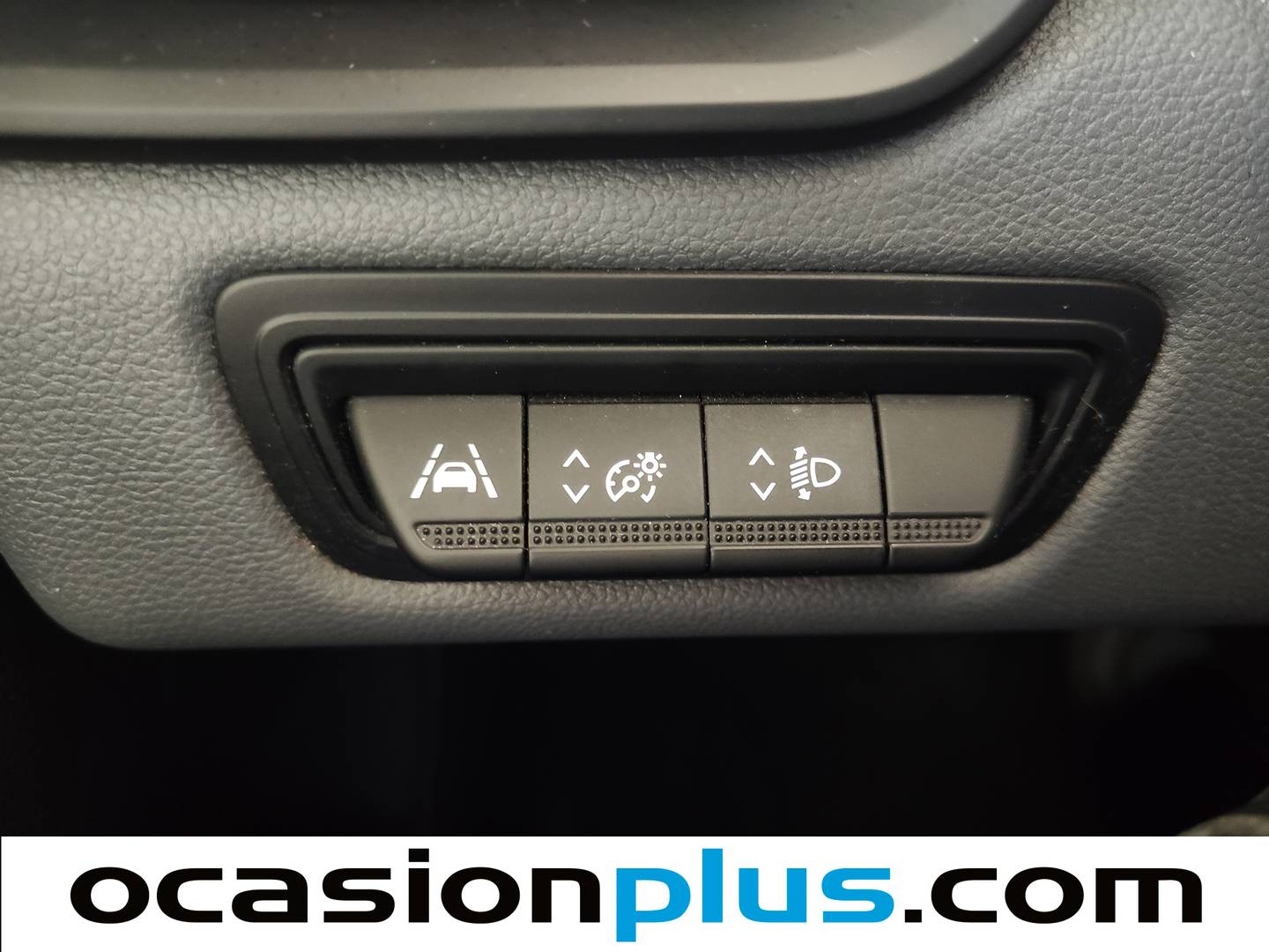 Equipamiento del Renault Clio Renault Clio Business TCe (100 CV) GLP