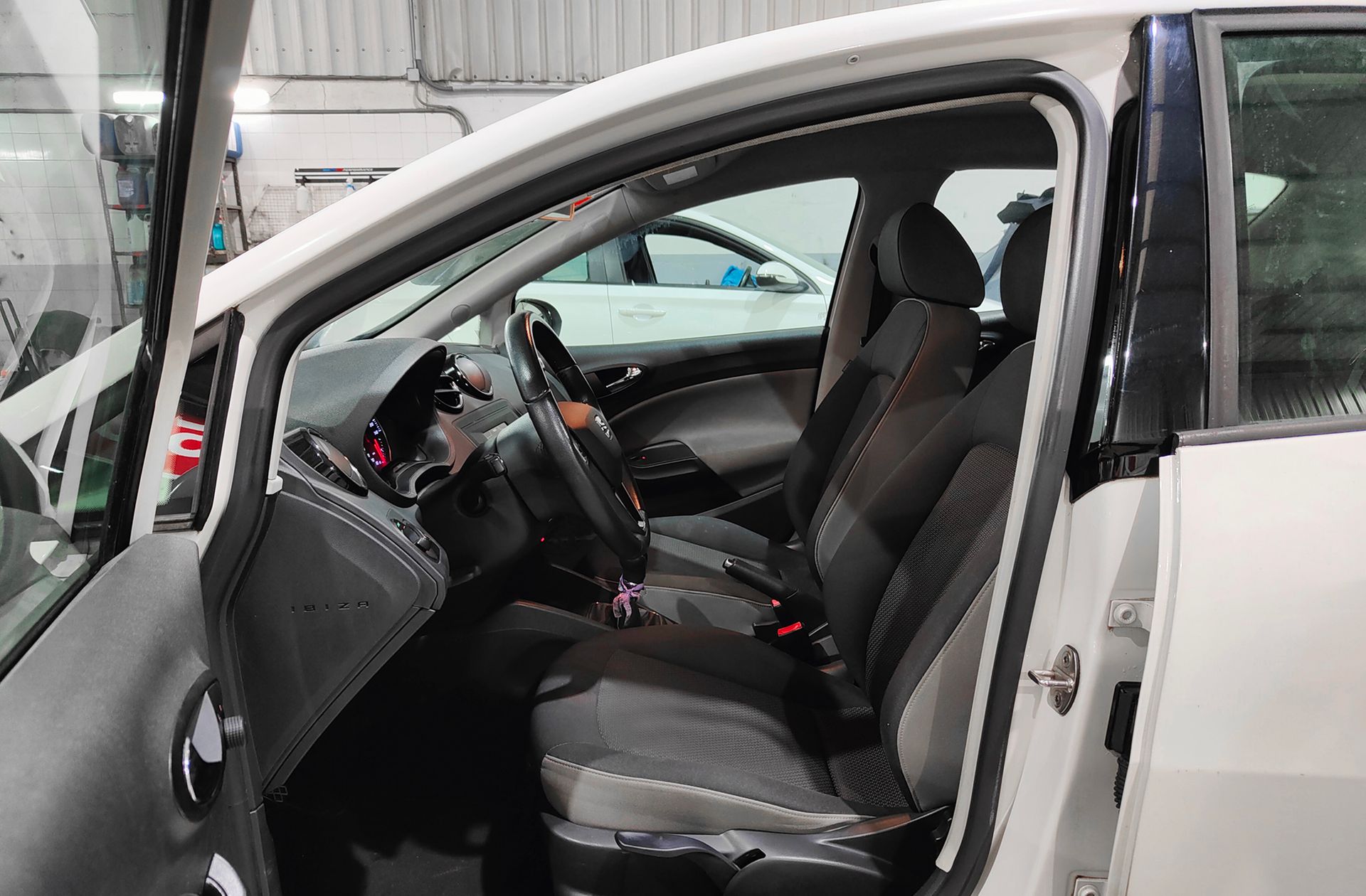 SEAT Ibiza 1.2 TSI Style - foto 8