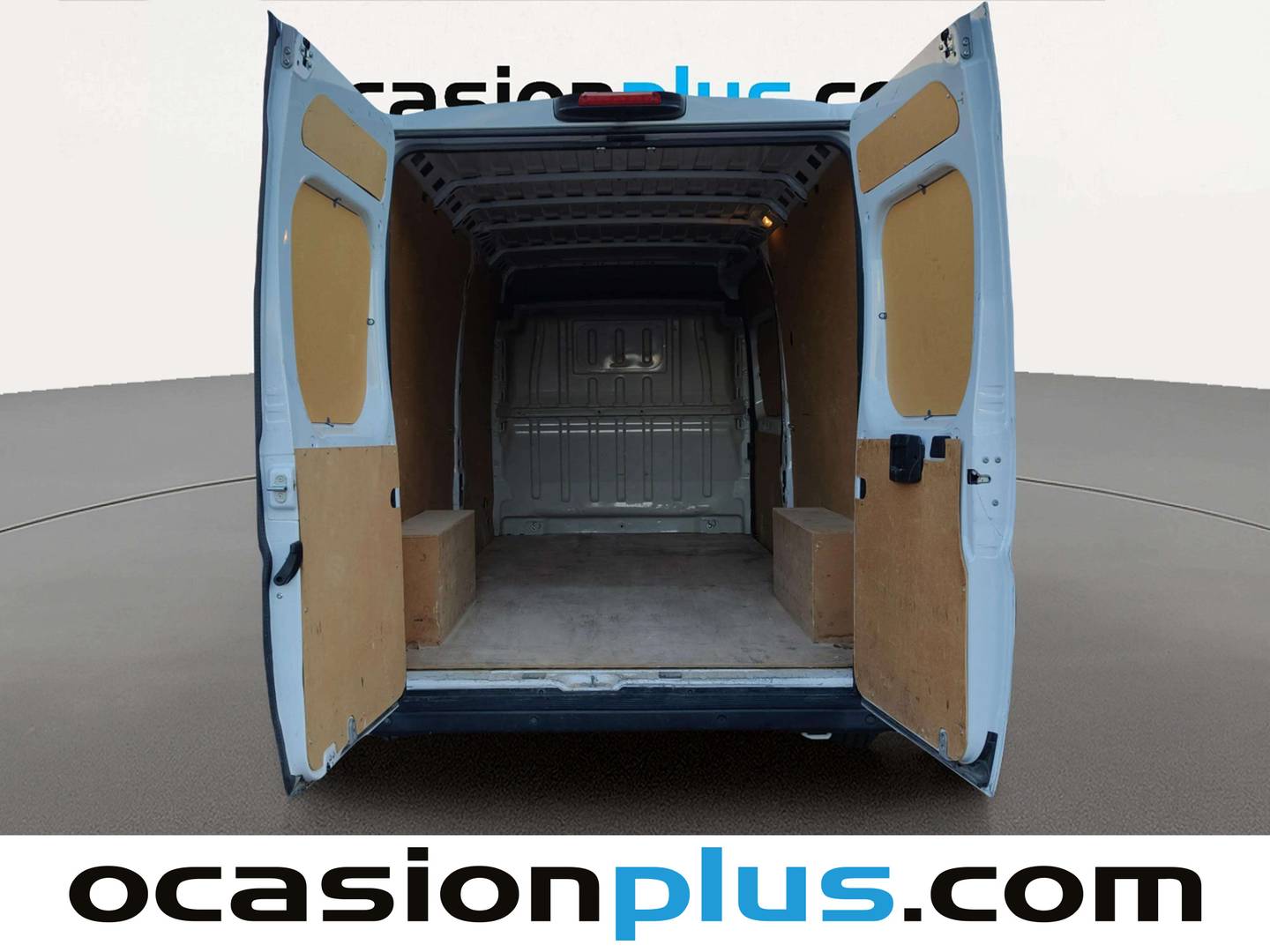 Foto Peugeot Boxer Peugeot Boxer Furgon BlueHDi 140 S&S 335 L3H2 (140 CV)
