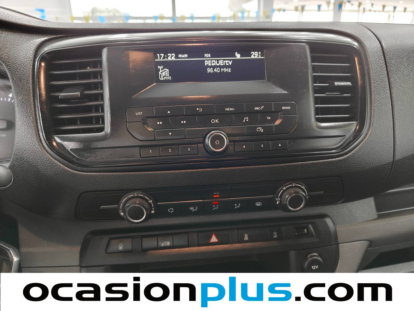 Equipamiento del Peugeot Expert Peugeot Expert Furgon BlueHDi 120 S&S Pro Standard (120 CV)