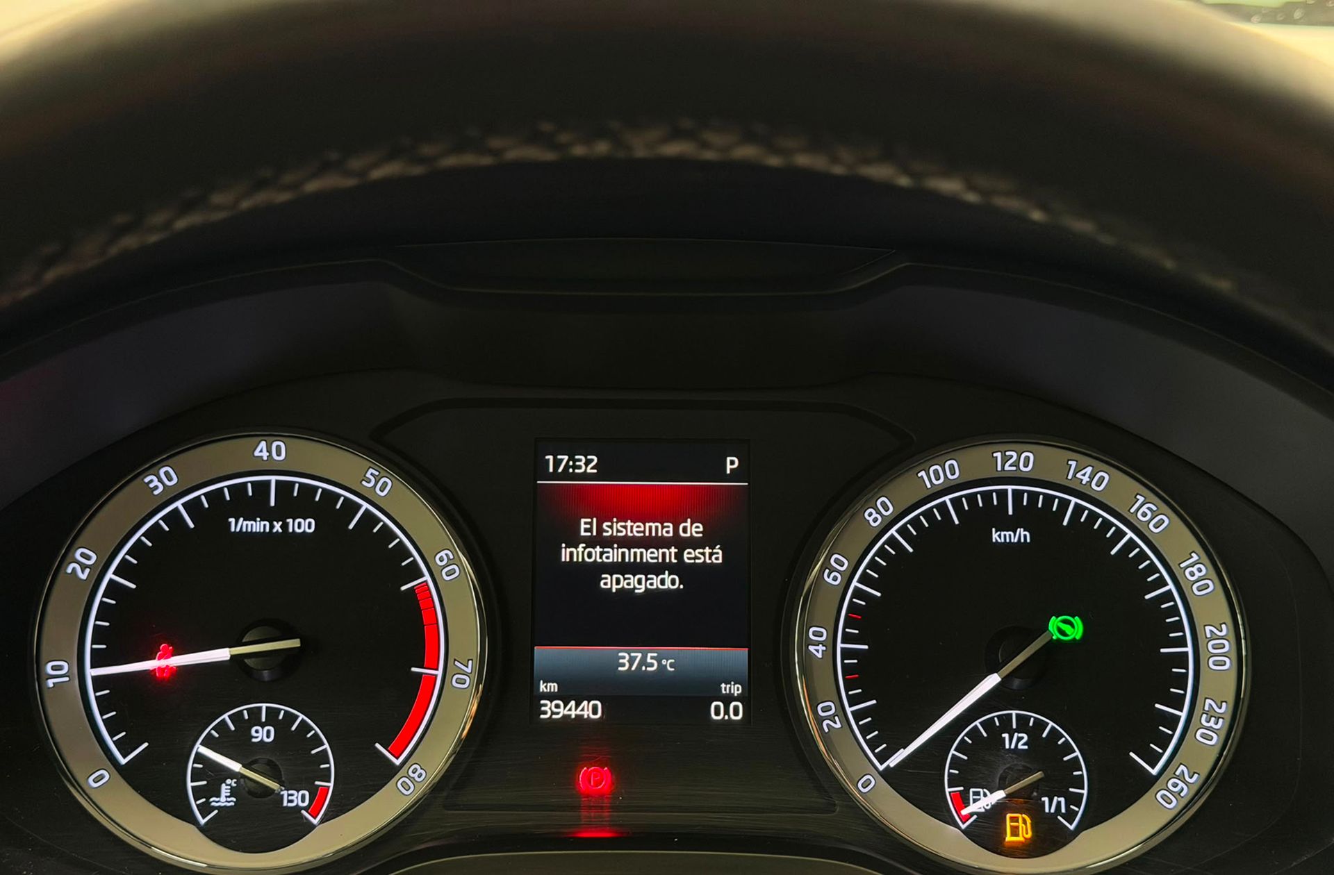 Škoda Karoq 1.5 TSI ACT Ambition DSG - foto 25