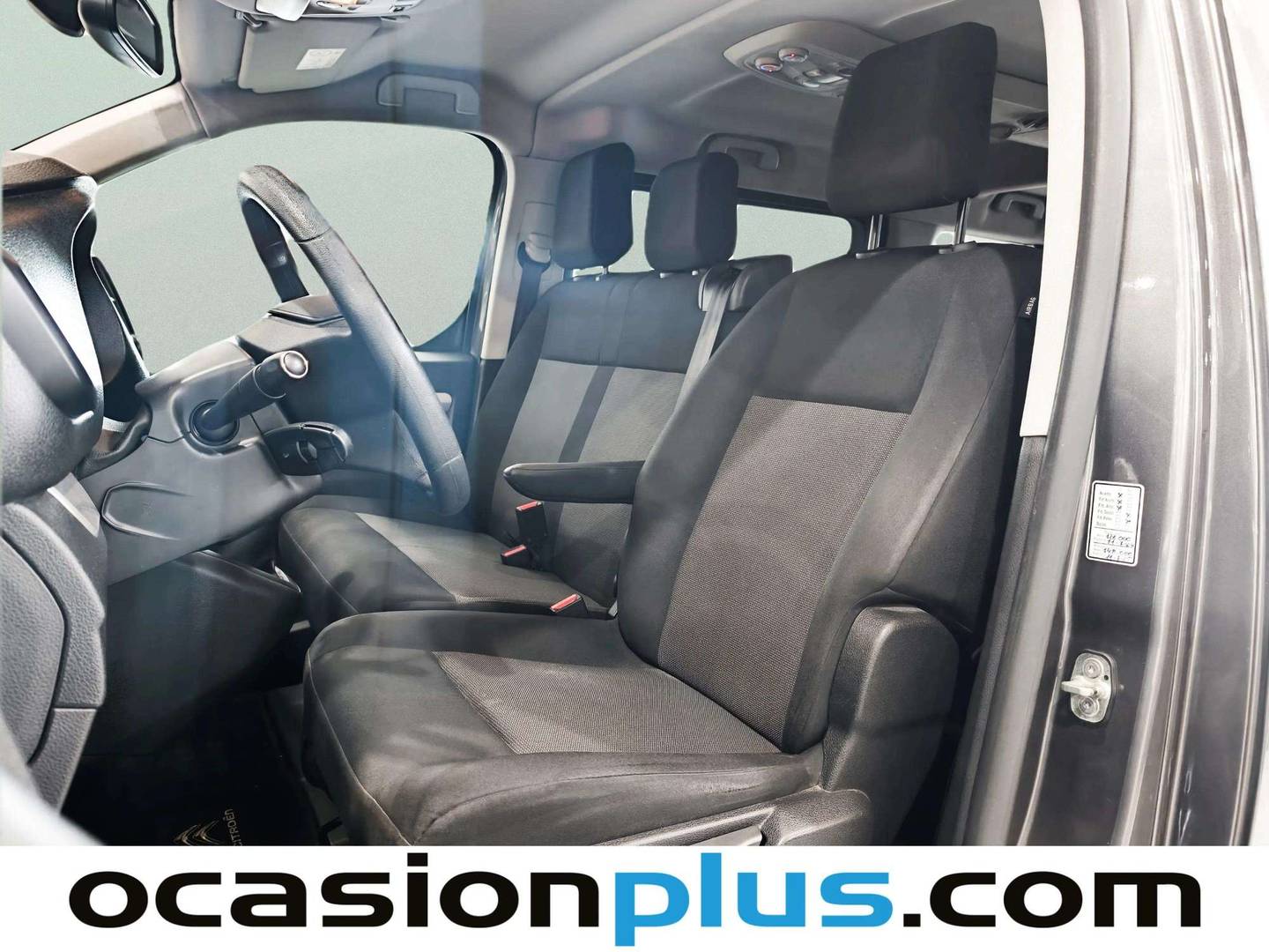 Foto asientos delanteros Citroën Spacetourer Citroën Spacetourer BlueHDi 150 Talla XL Business (150 CV) 9 Plazas