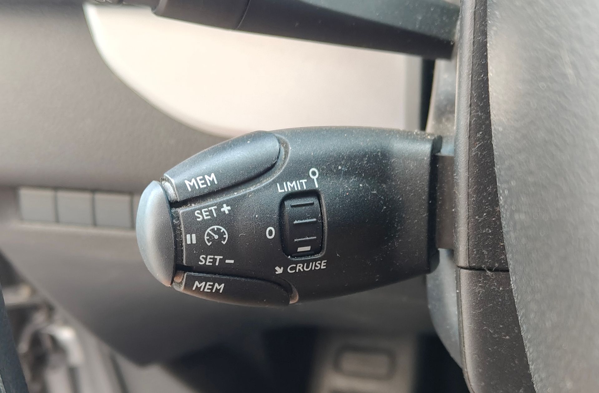 Toyota Proace Verso 2.0D VX Plus Shuttle L1 9 plazas - foto 24