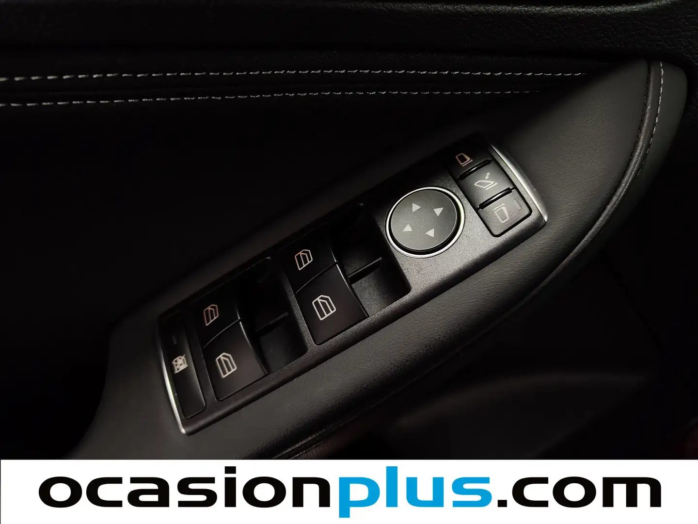 Foto Infiniti Q30 Infiniti Q30 1.6 TC Premium 7DCT (156 CV)