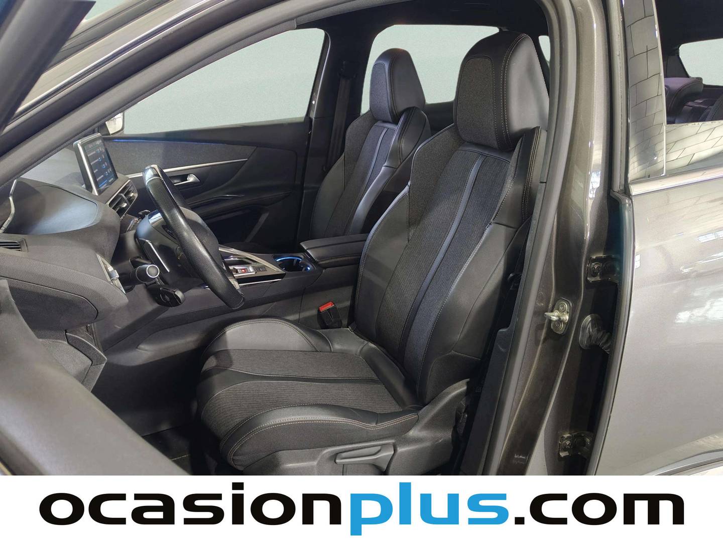 Foto asientos delanteros Peugeot 3008 Peugeot 3008 PureTech 130 S&S GT Line EAT8 (130 CV)