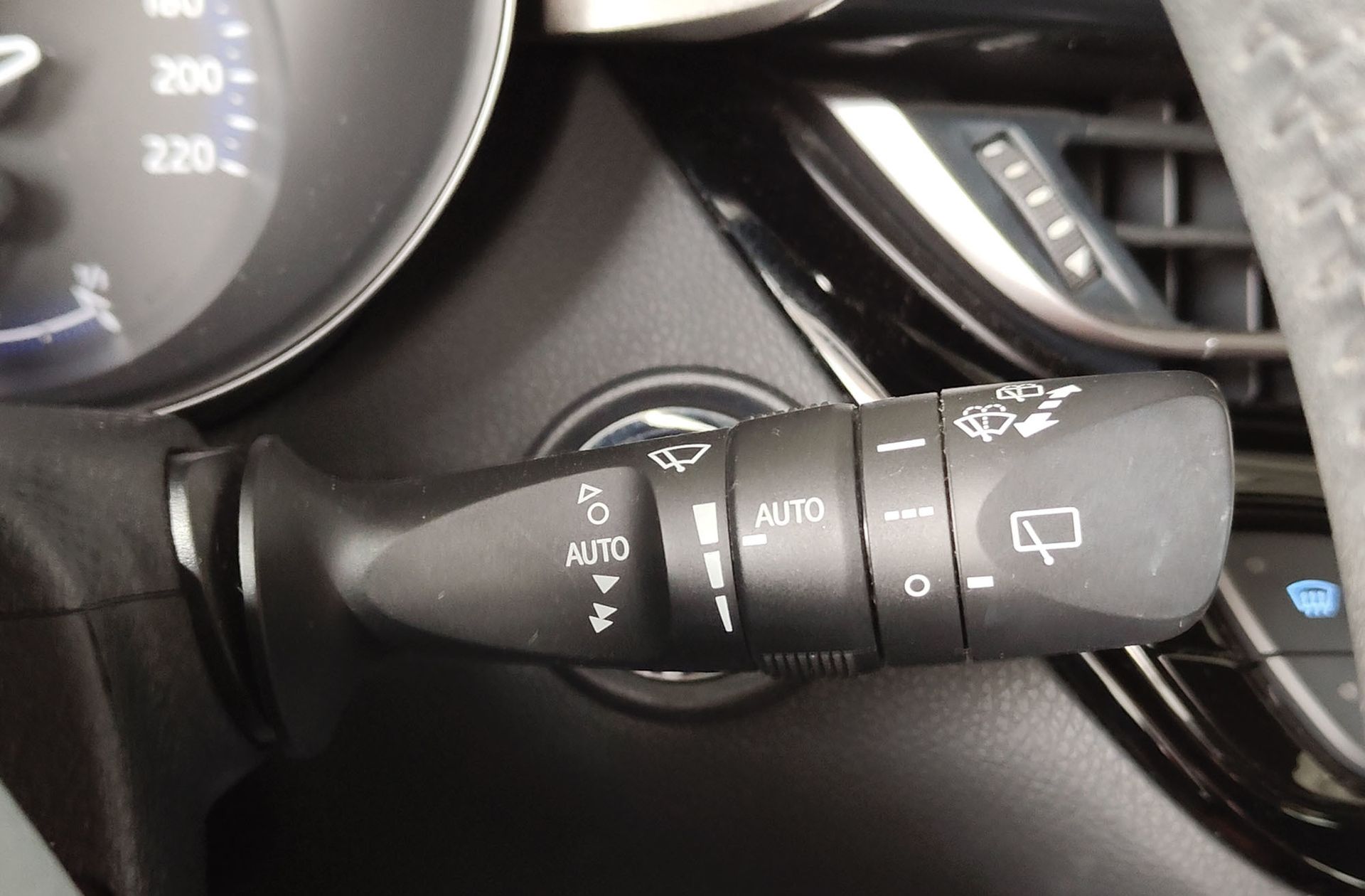 Toyota C-HR 1.8 125H Active - foto 29