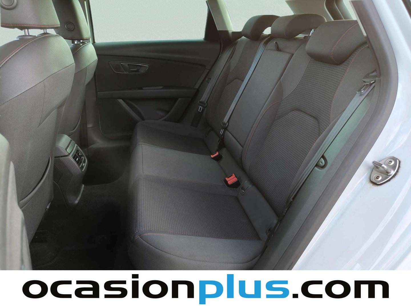 Foto asientos traseros Seat León SEAT León ST 2.0 TDI S&S FR Edition DSG-7  (150 CV)