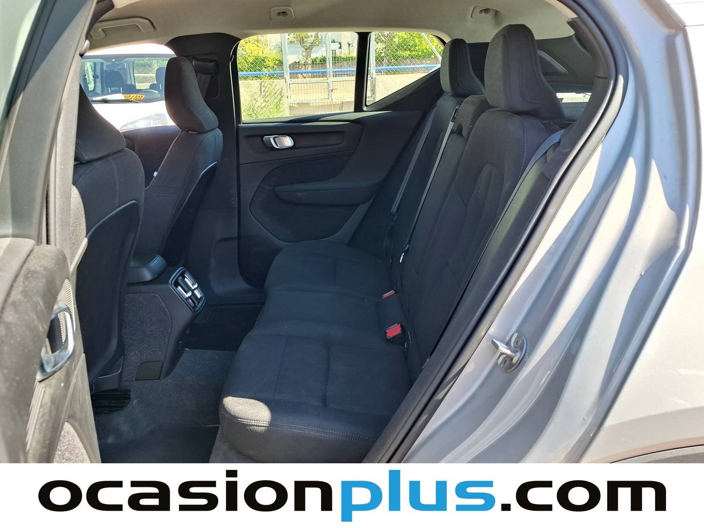 Foto Volvo XC40 Volvo XC40 B3 G Essential Auto (163 CV)