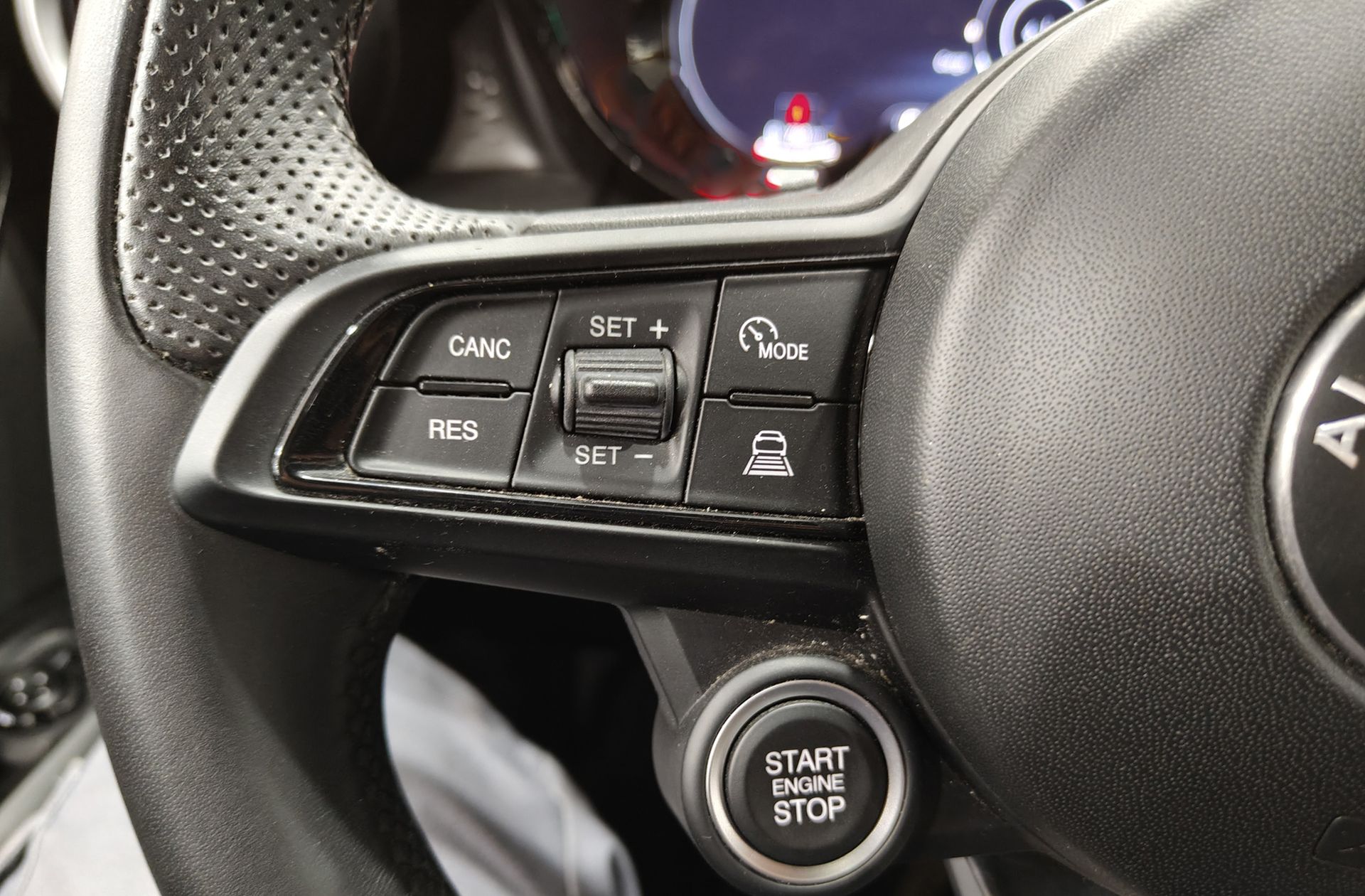 Alfa Romeo Tonale 1.5 MHEV Sprint FWD - foto 24