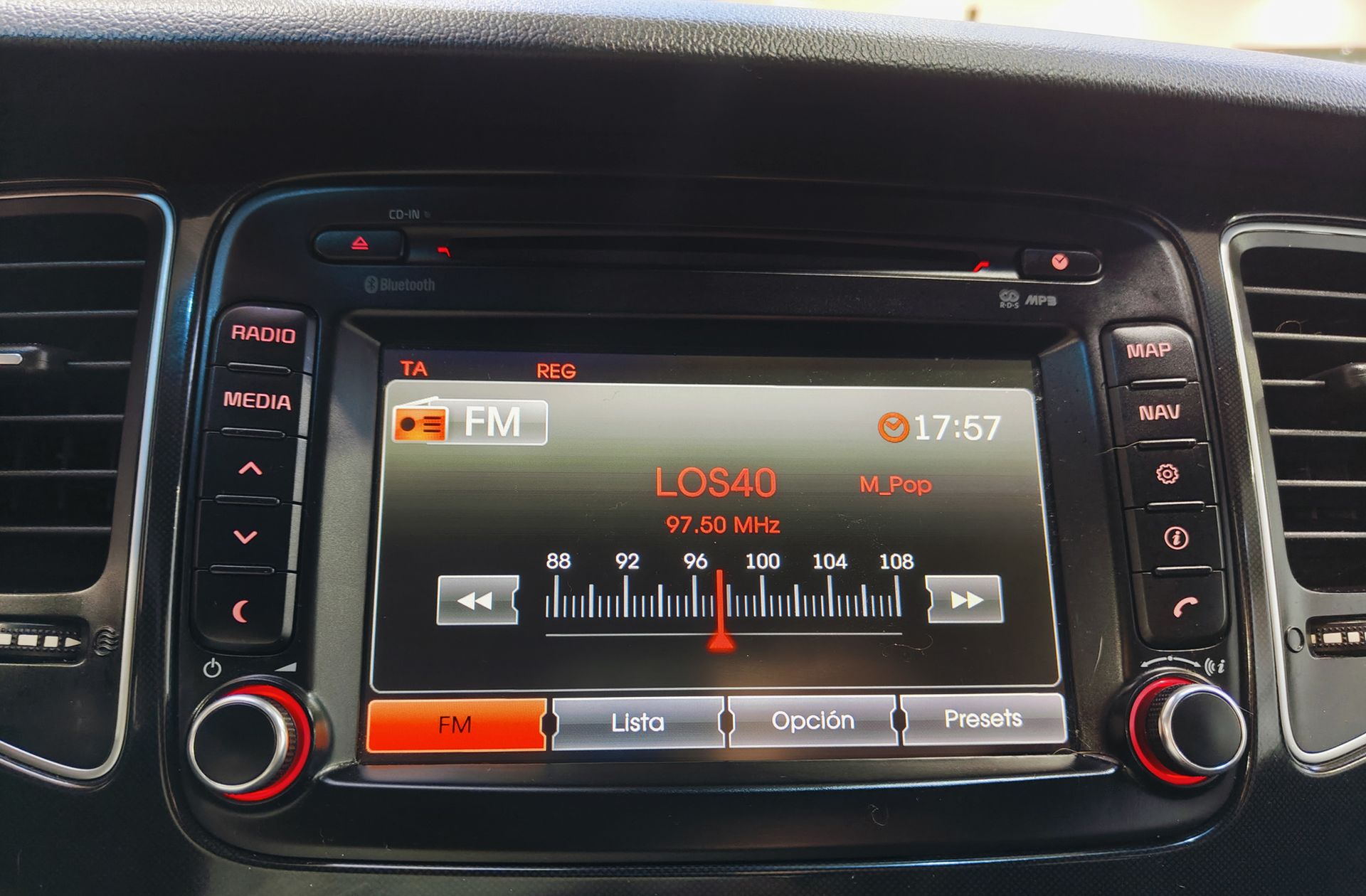 Kia Carens 1.7 CRDi VGT Eco-Dynam x-Tech 7 plazas - foto 33
