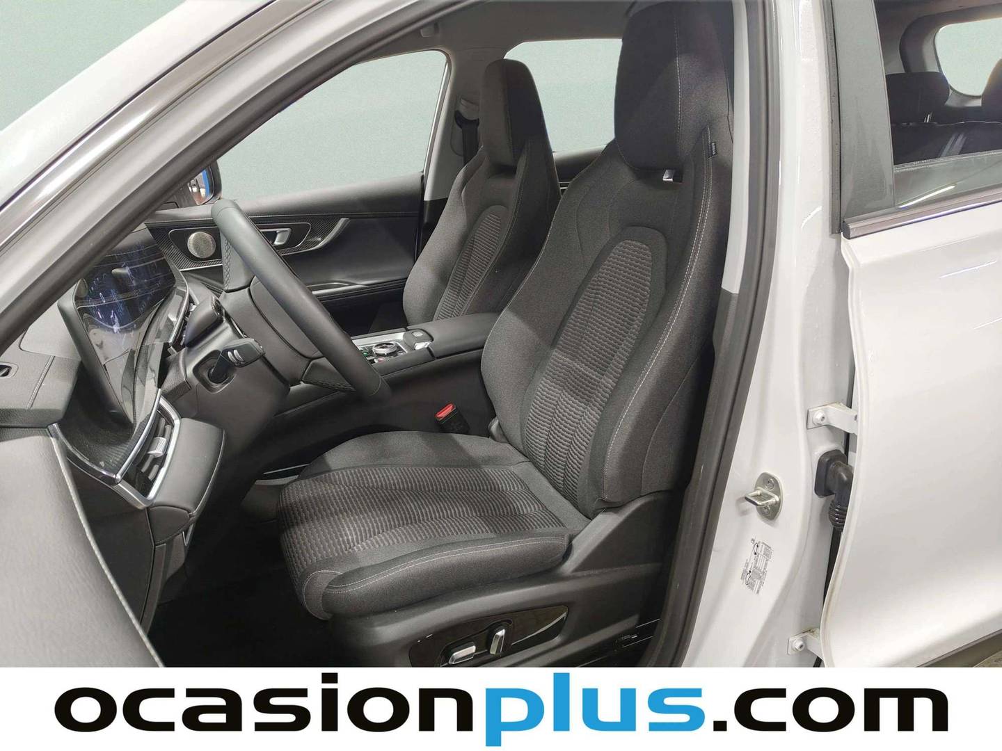 Foto asientos delanteros EBRO S700 EBRO S700 1.6 TGDI Comfort DCT (147 CV)