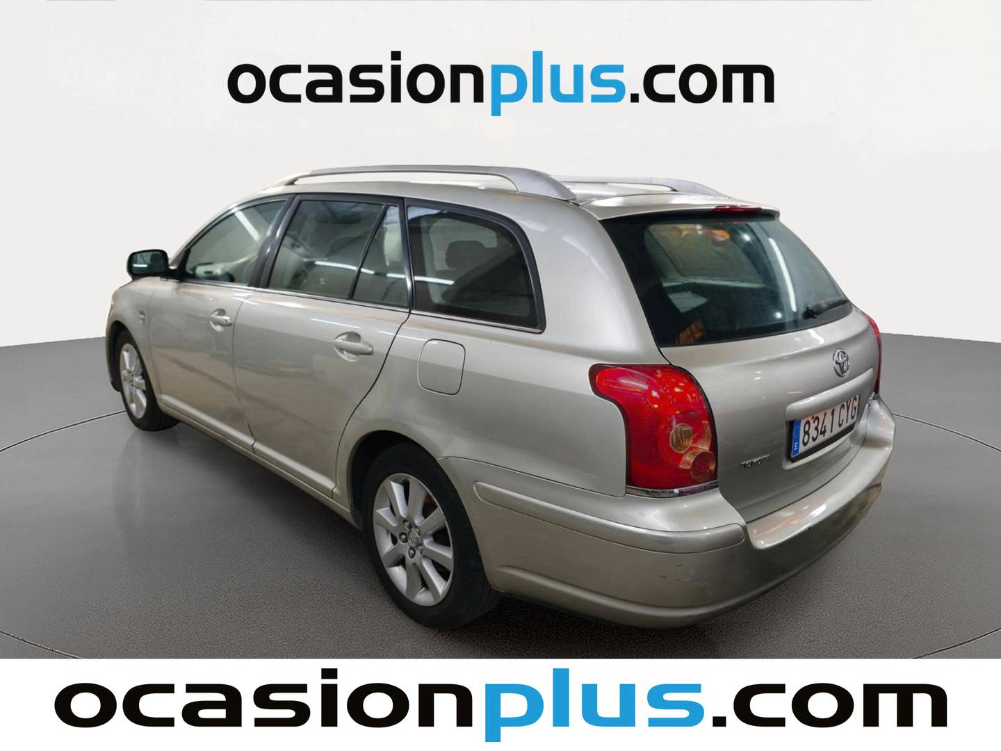 Foto trasera Toyota Avensis Toyota Avensis 2.0 D-4D Wagon Sol (116 CV) izquierda