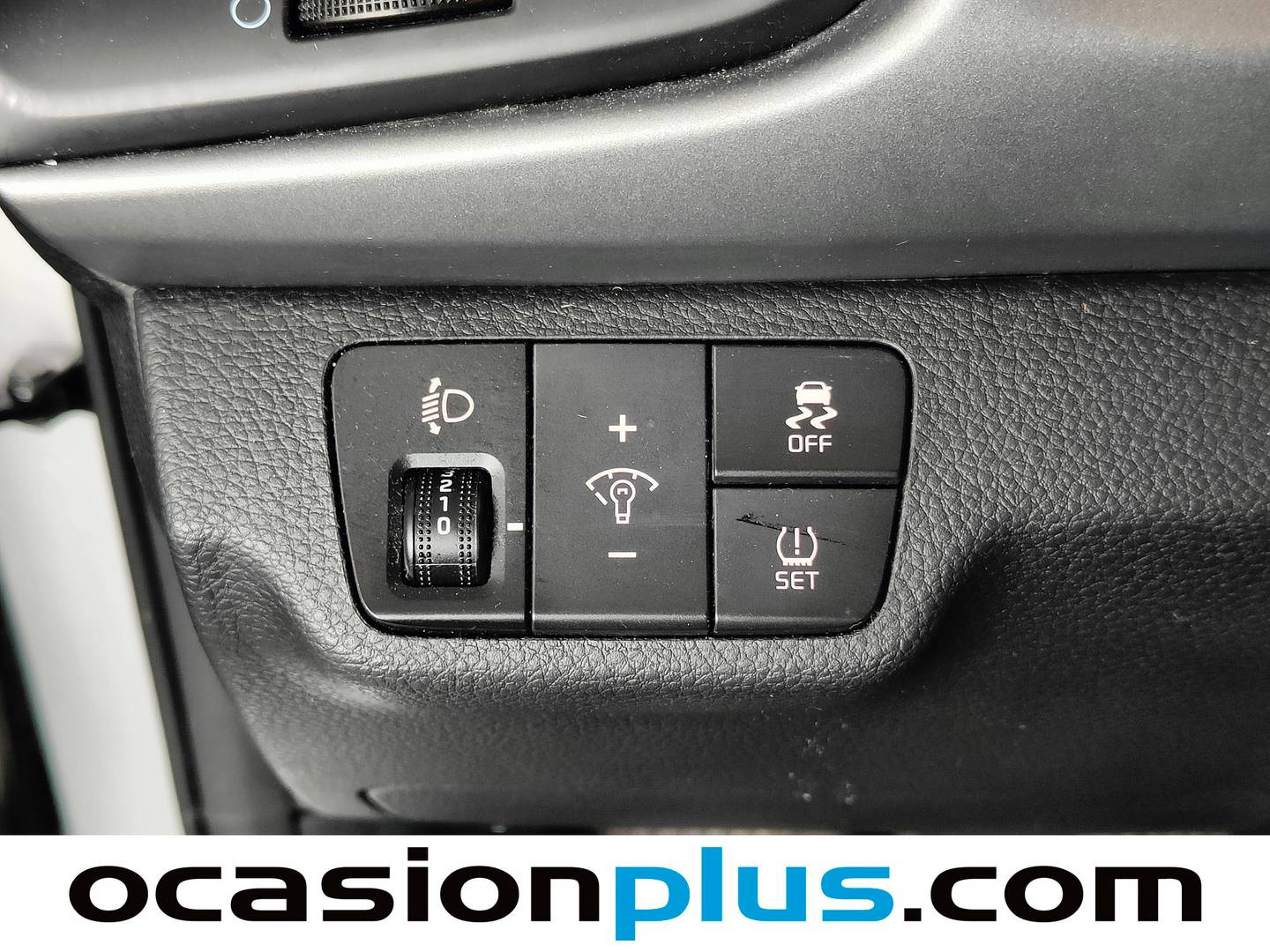 Equipamiento del KIA Rio KIA Rio 1.2 CVVT Concept (84CV)