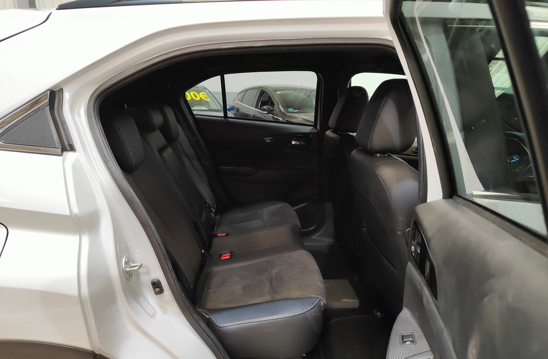 Mitsubishi Eclipse Cross 2.4 PHEV Kaiteki 4WD - foto 20