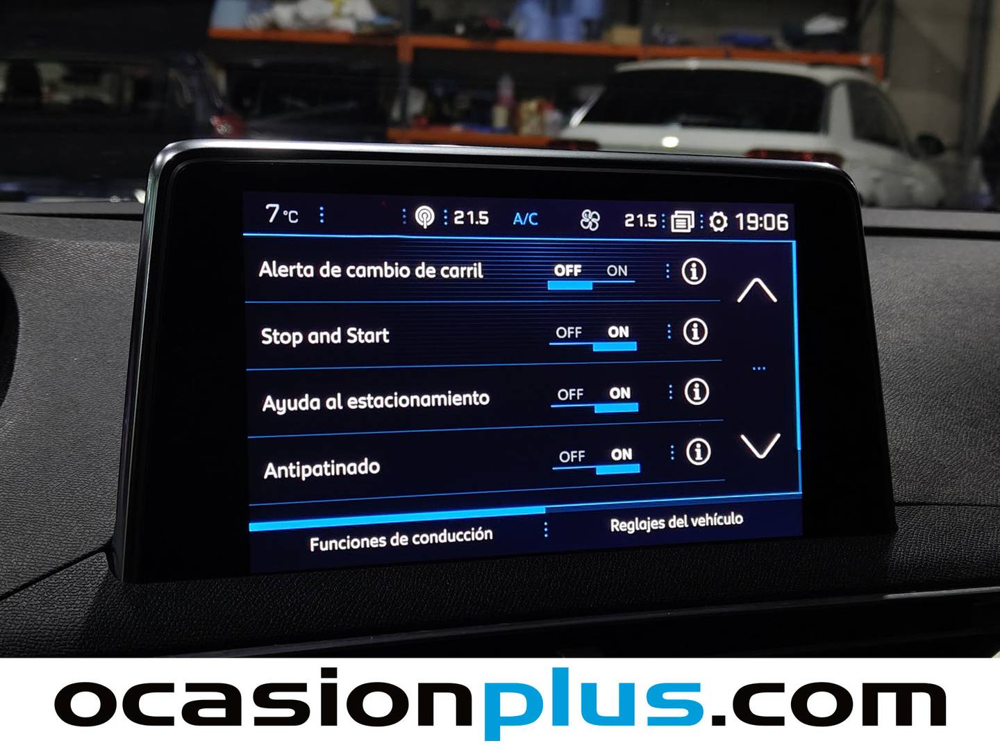 Foto Peugeot 3008 Peugeot 3008 BlueHDi 120 S&S Allure EAT6 (120 CV)