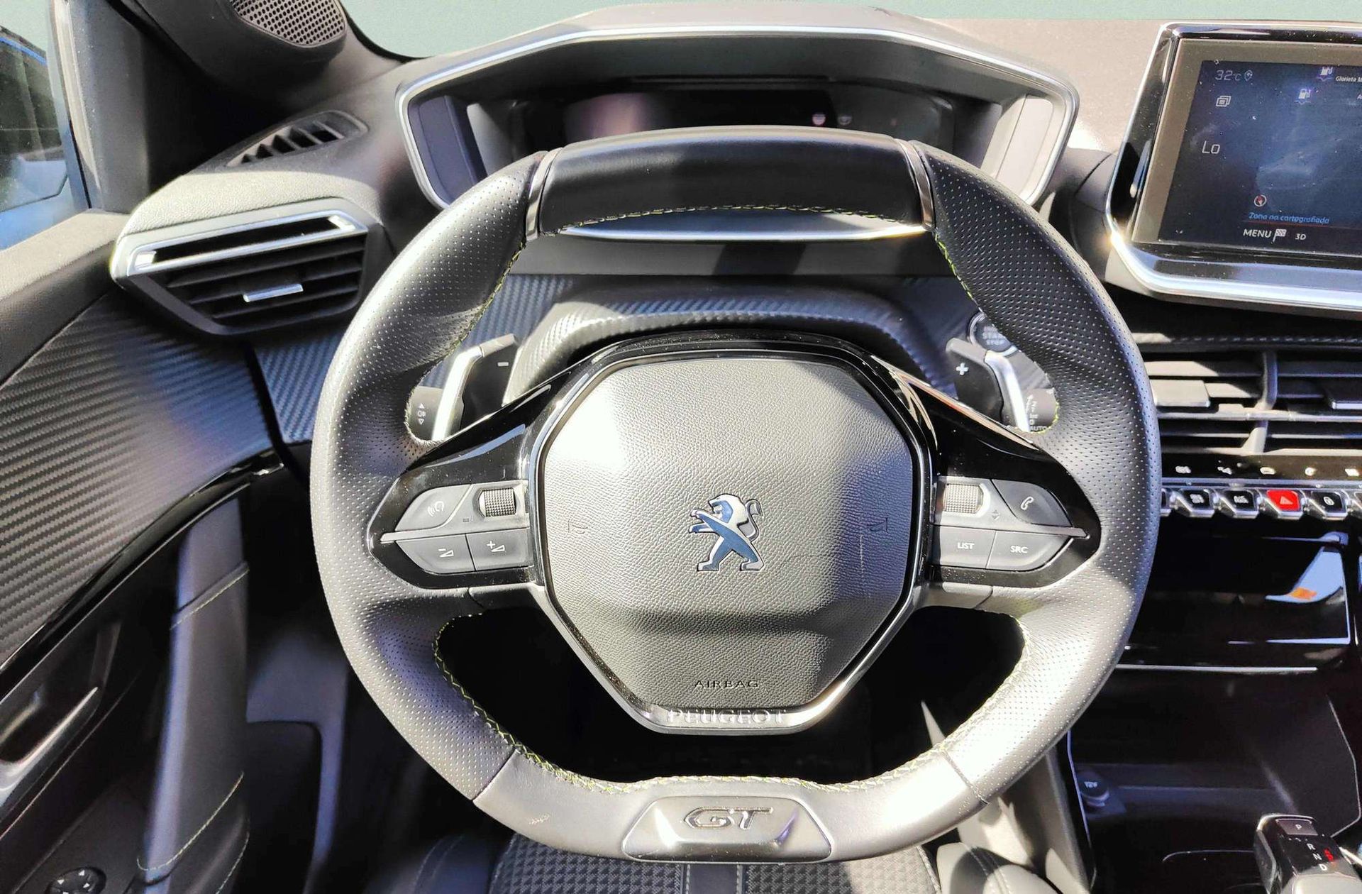 Peugeot 208 PureTech 130 GT Line EAT8 - foto 27