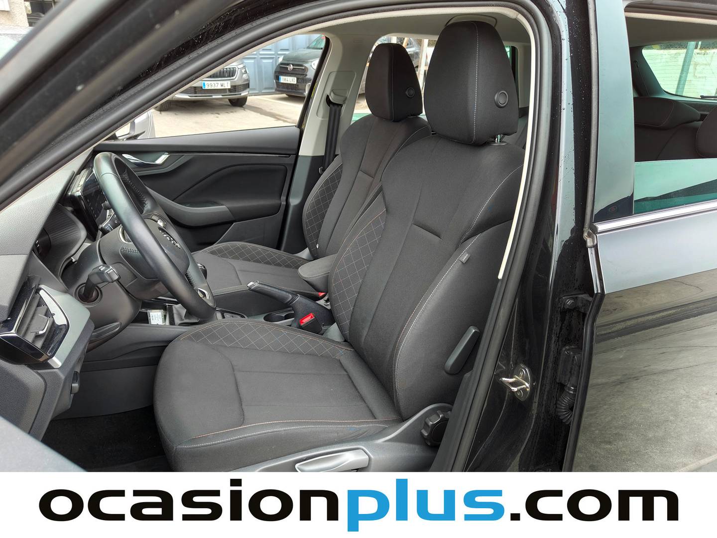 Foto asientos delanteros Skoda Kamiq Skoda Kamiq 1.5 TSI Ambition (150 CV)