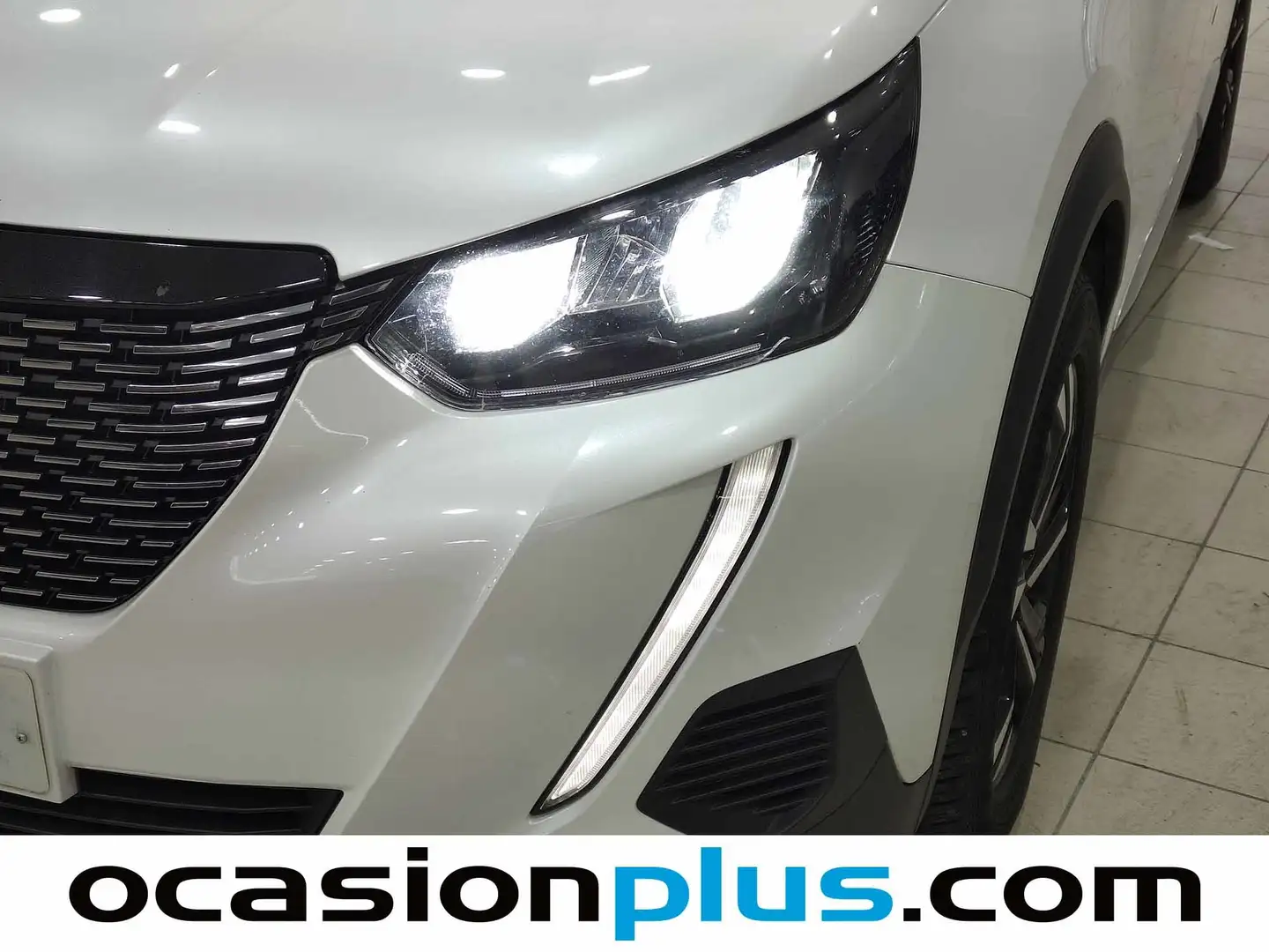 Foto Peugeot 2008 Peugeot 2008 PureTech 100 S&S Allure (100 CV)