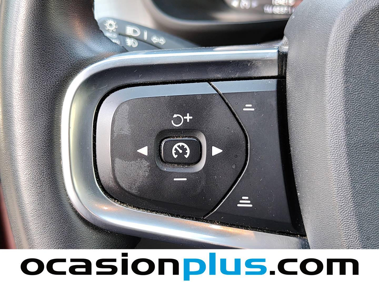 Volvo XC40 Volvo XC40 T3 Momentum Auto (163 CV) de ocasión