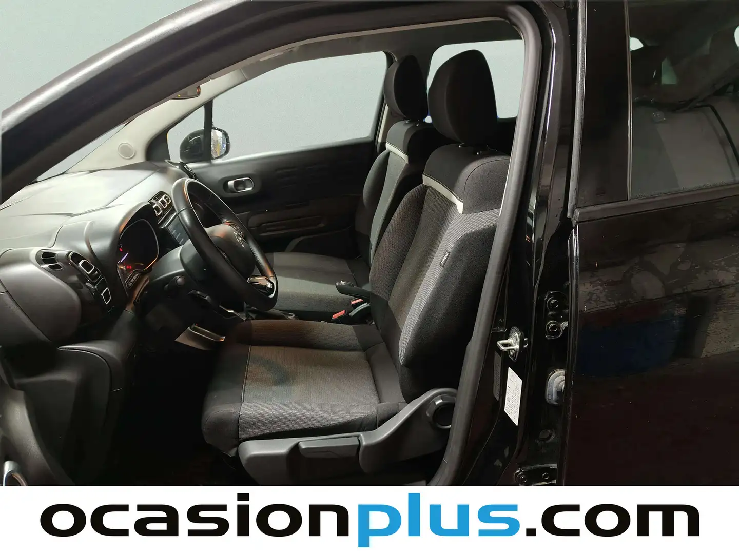 Foto Citroën C3 Aircross Citroen C3 Aircross PureTech 130 Shine Pack EAT6 (131 CV)