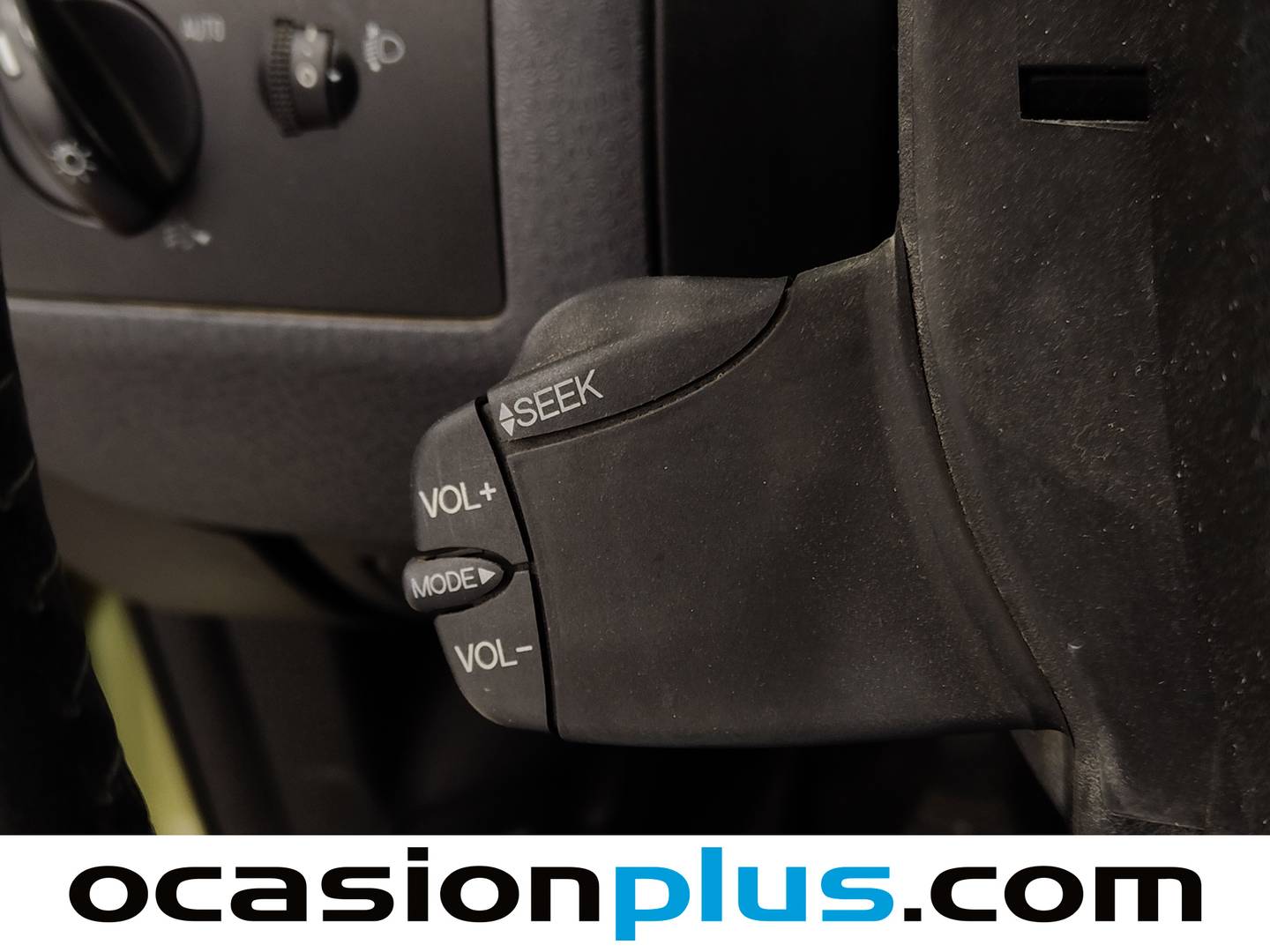 Extras y acabados del Ford Fusion Ford Fusion 1.4 TDCI Trend (68 CV)