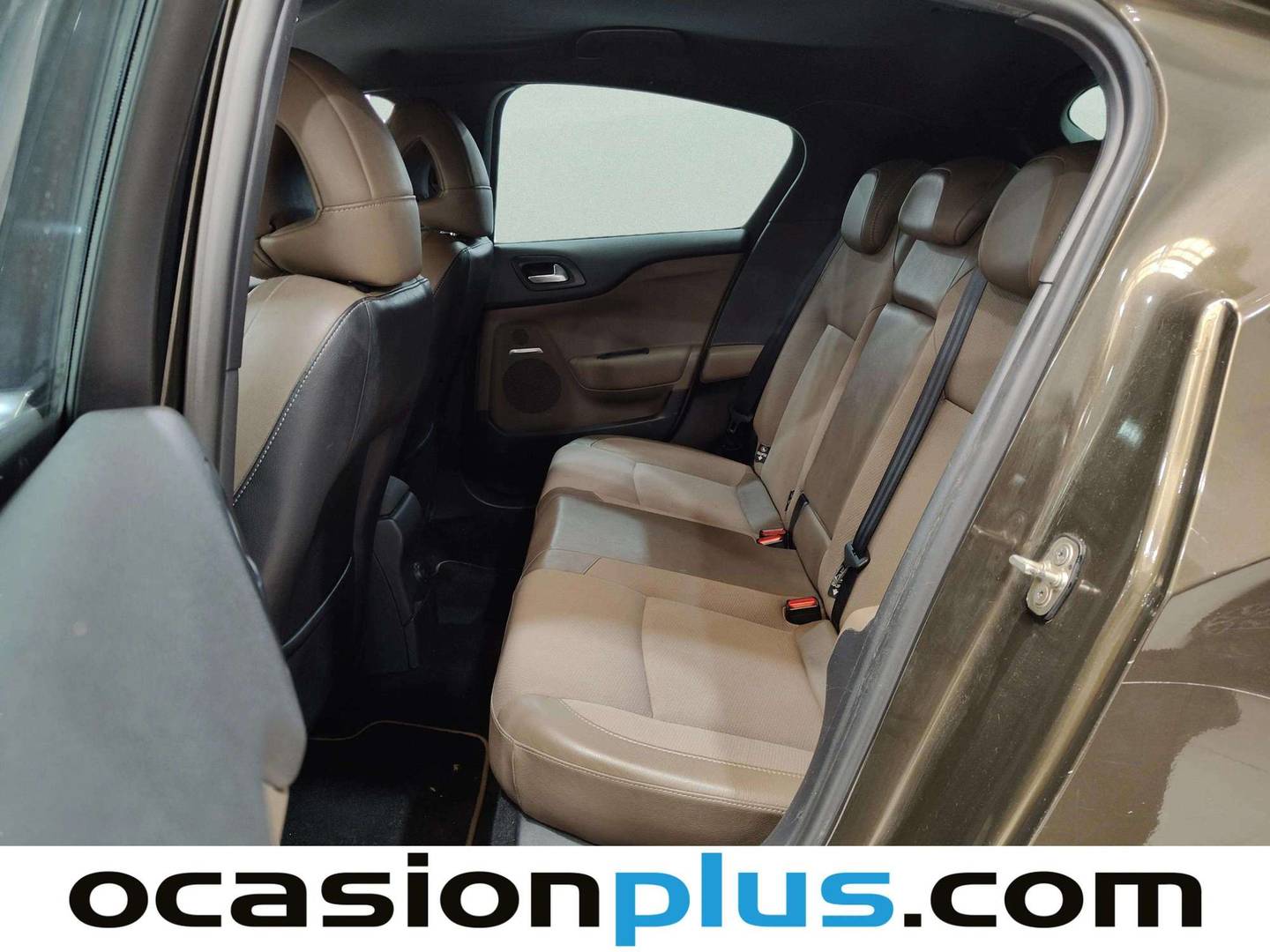 Foto asientos traseros Citroën DS4 Citroën DS4 1.6 e-HDi Style CMP STT (112 CV)