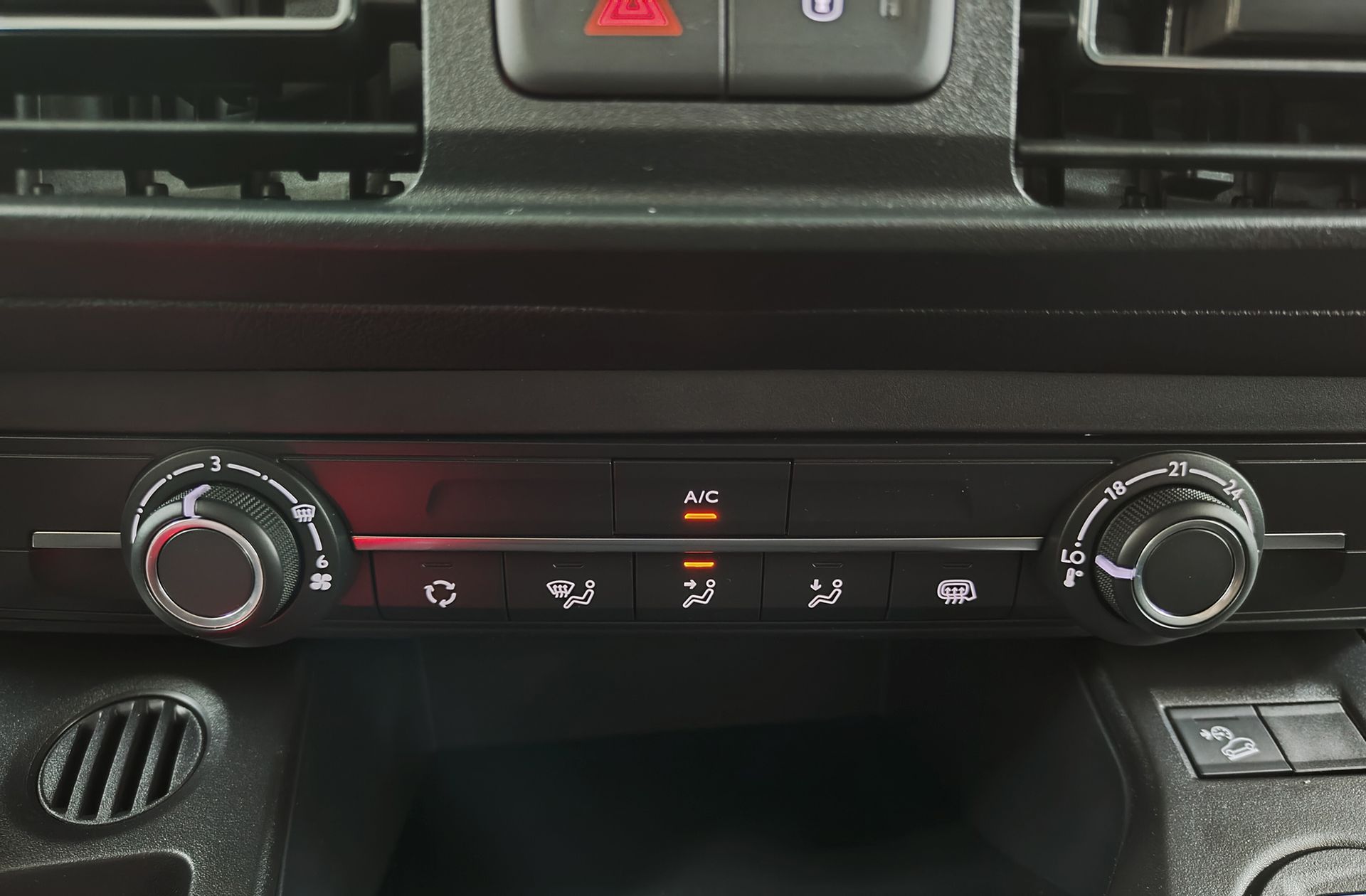 Fiat Doblò Furgon Furgón BlueHDi 100 M - foto 24