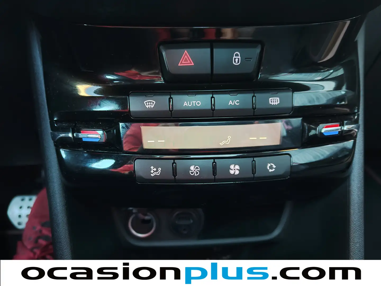 Foto Peugeot 2008 Peugeot 2008 PureTech 110 GT Line S&S EAT6 (110 CV)