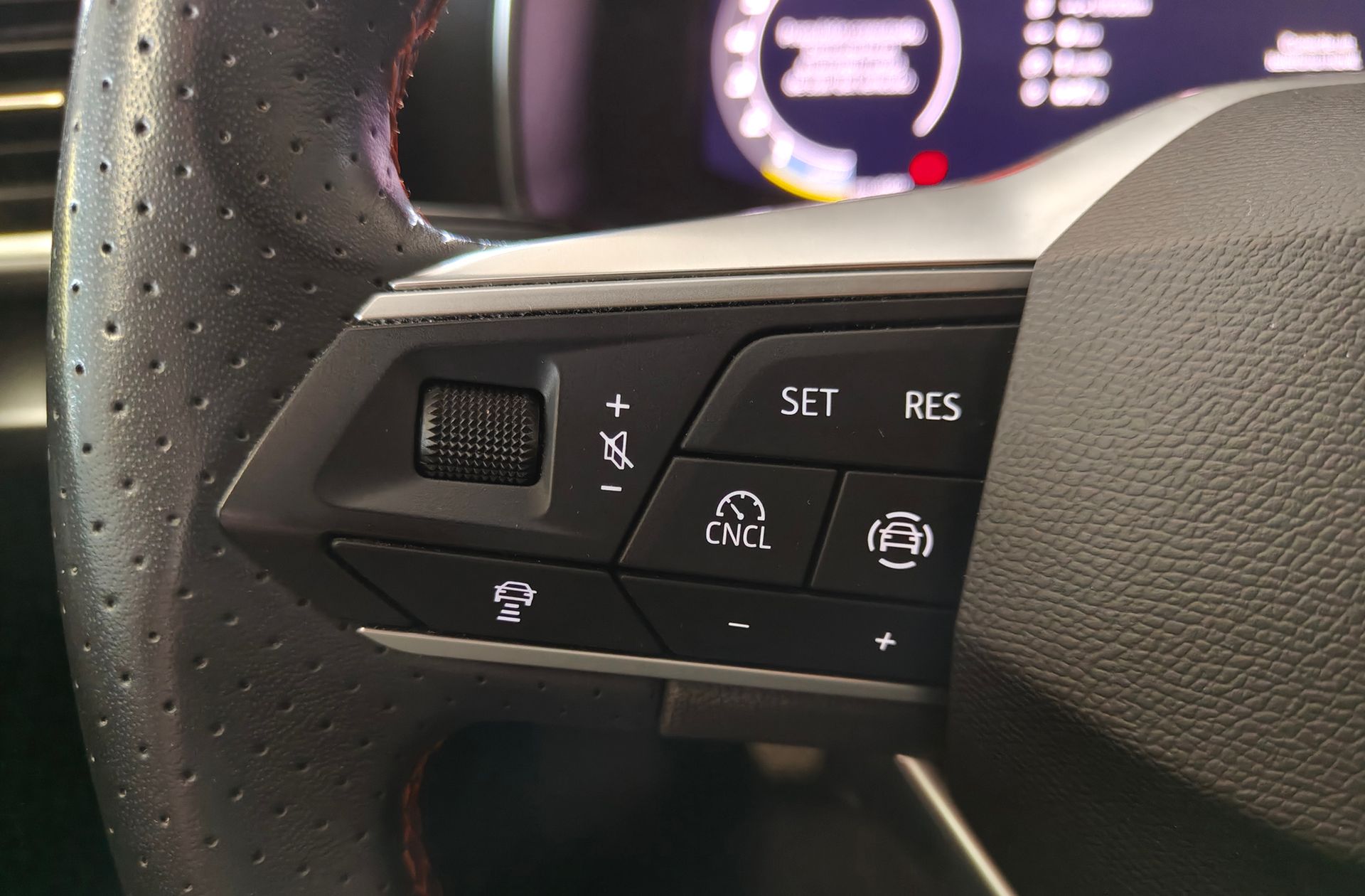 SEAT León 1.5 TSI FR 25 Aniversario - foto 26