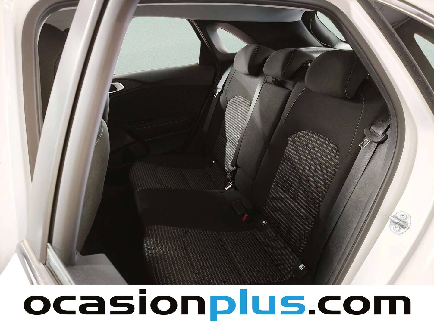Foto asientos traseros KIA Ceed KIA Ceed 1.0 T-GDI Drive (100 CV)
