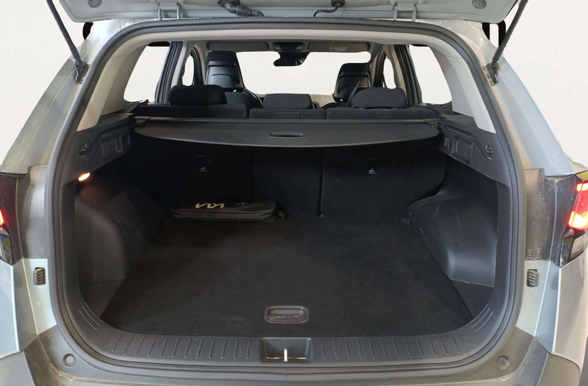Kia Sportage 1.6 T-GDi MHEV Drive 4x2 - foto 17
