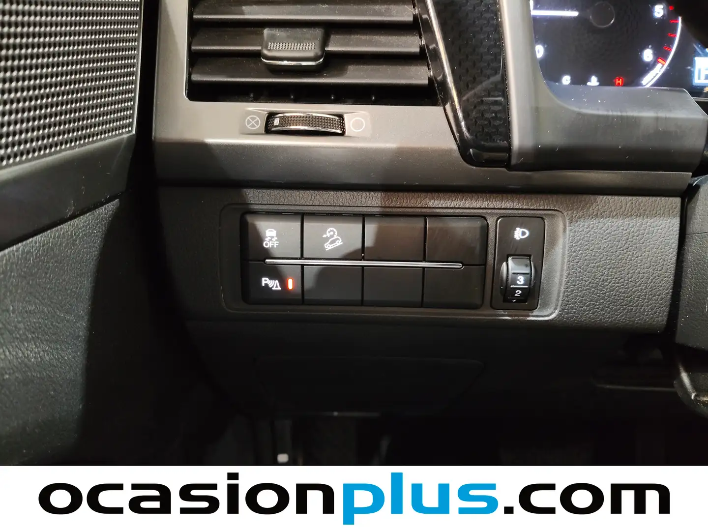 Foto SsangYong Musso Ssangyong Musso Sports D22DTR Limited 4x4 Auto (202 CV)