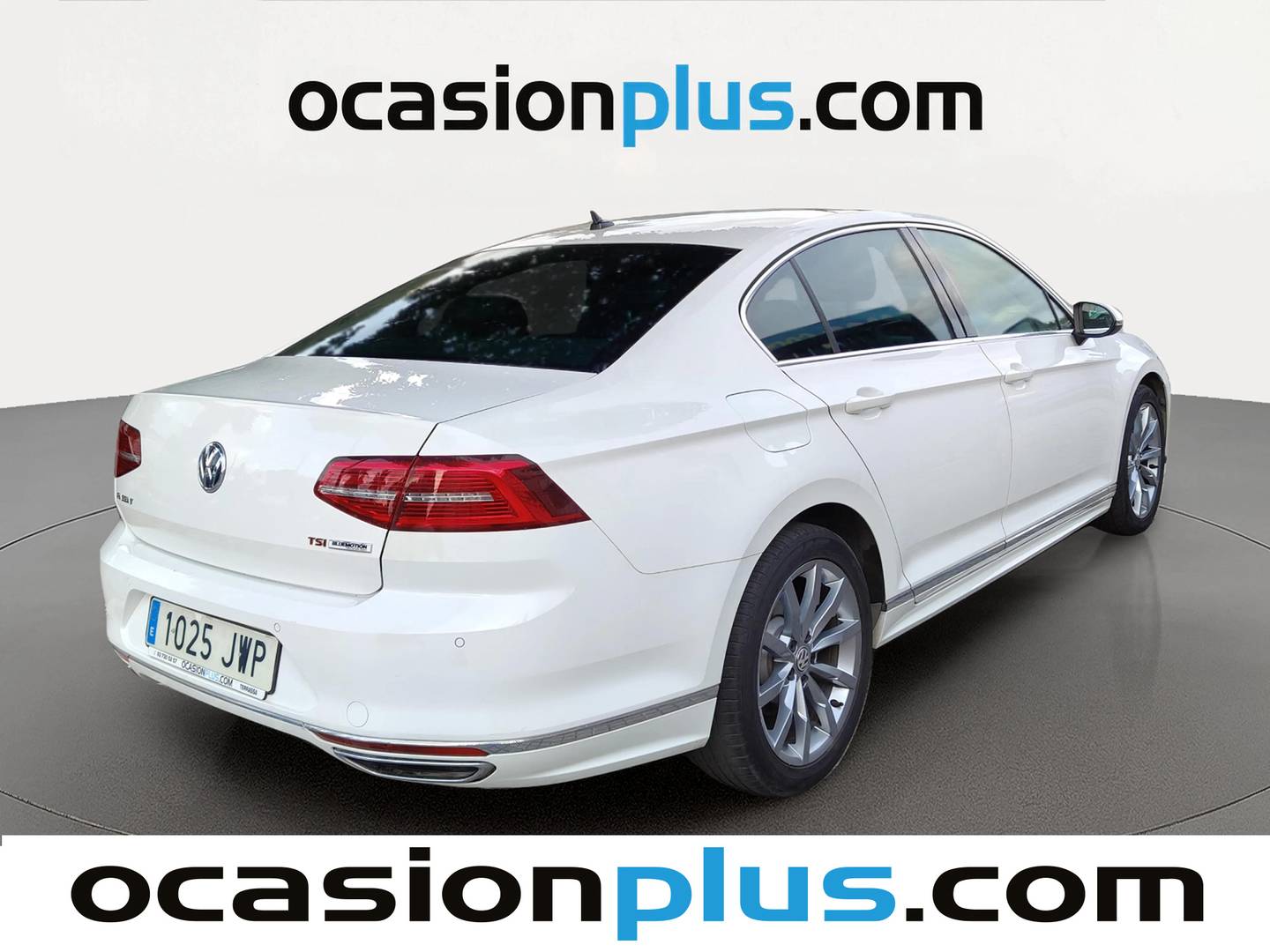 Foto trasera Volkswagen Passat Volkswagen Passat Sport 1.8 TSI BMT (180 CV) DSG Pack R-line derecha