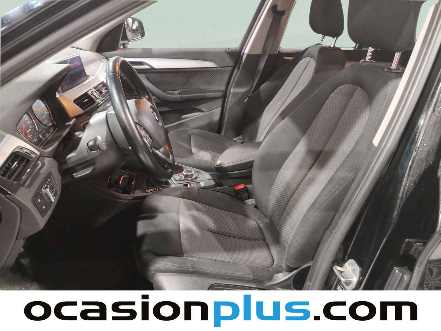 Foto asientos delanteros BMW X1 BMW X1 sDrive16d Business (116 CV)