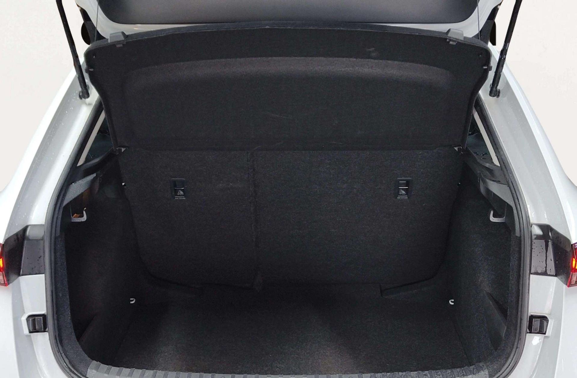 Škoda Scala 1.5 TSI Ambition DSG - foto 20