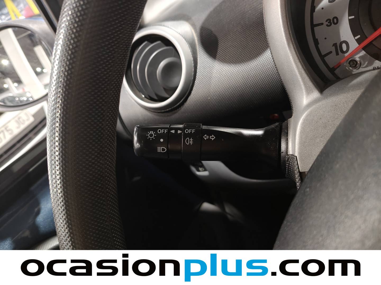 Equipamiento del Toyota Aygo Toyota Aygo 1.0 VVT-i Blue (68 CV)