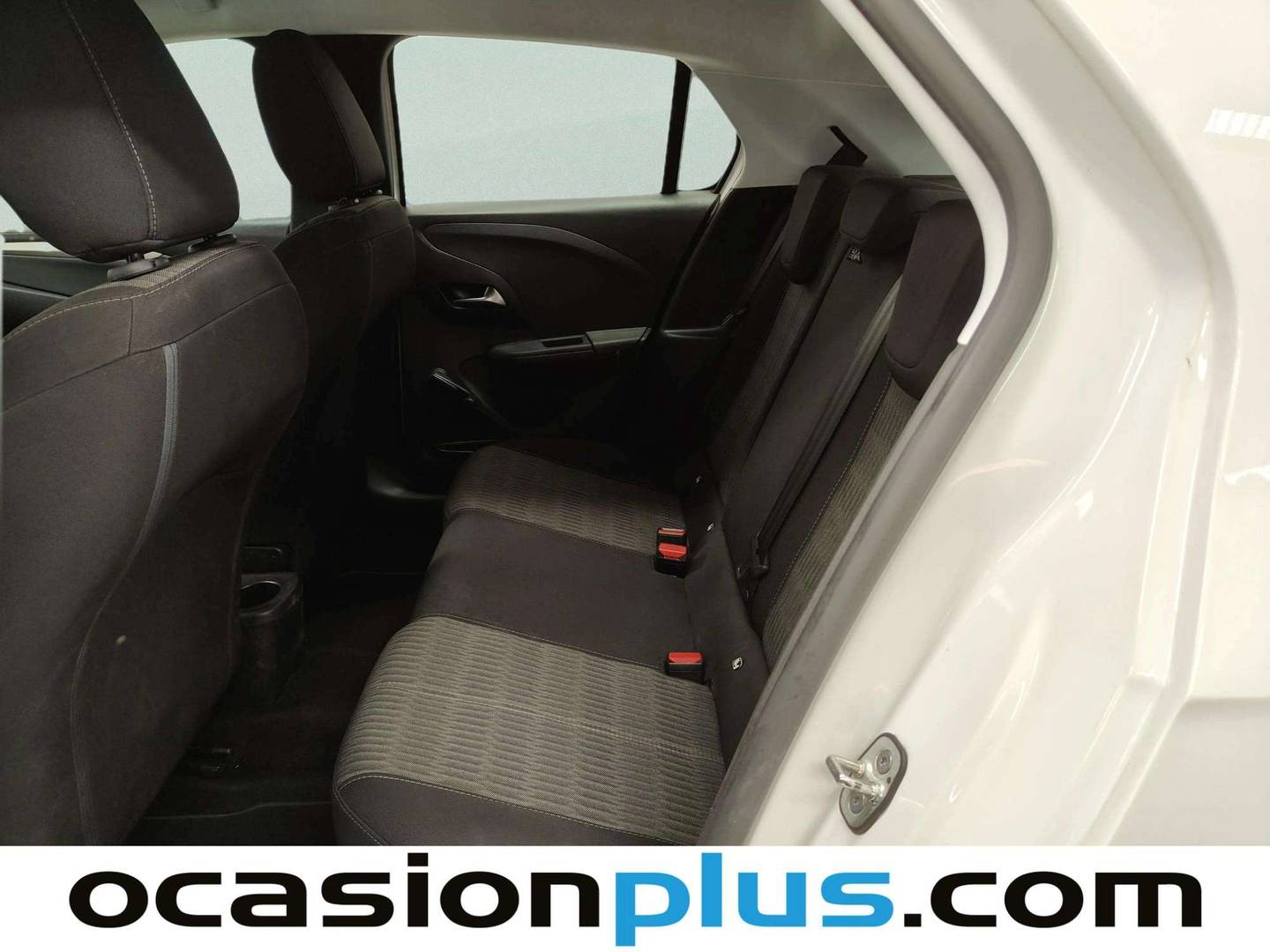 Foto asientos traseros Opel Corsa Opel Corsa 1.2 XEL S&S Edition (75 CV)