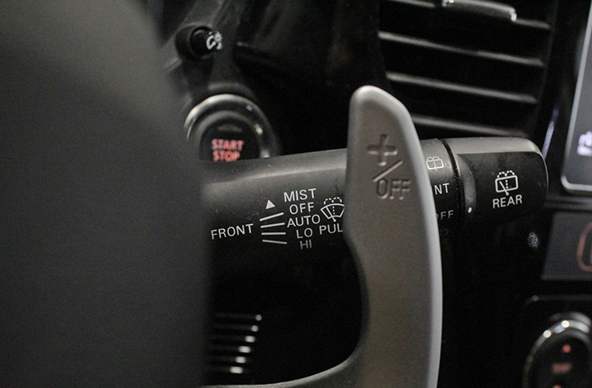 Mitsubishi Outlander 200 MPI Motion CVT 2WD - foto 27