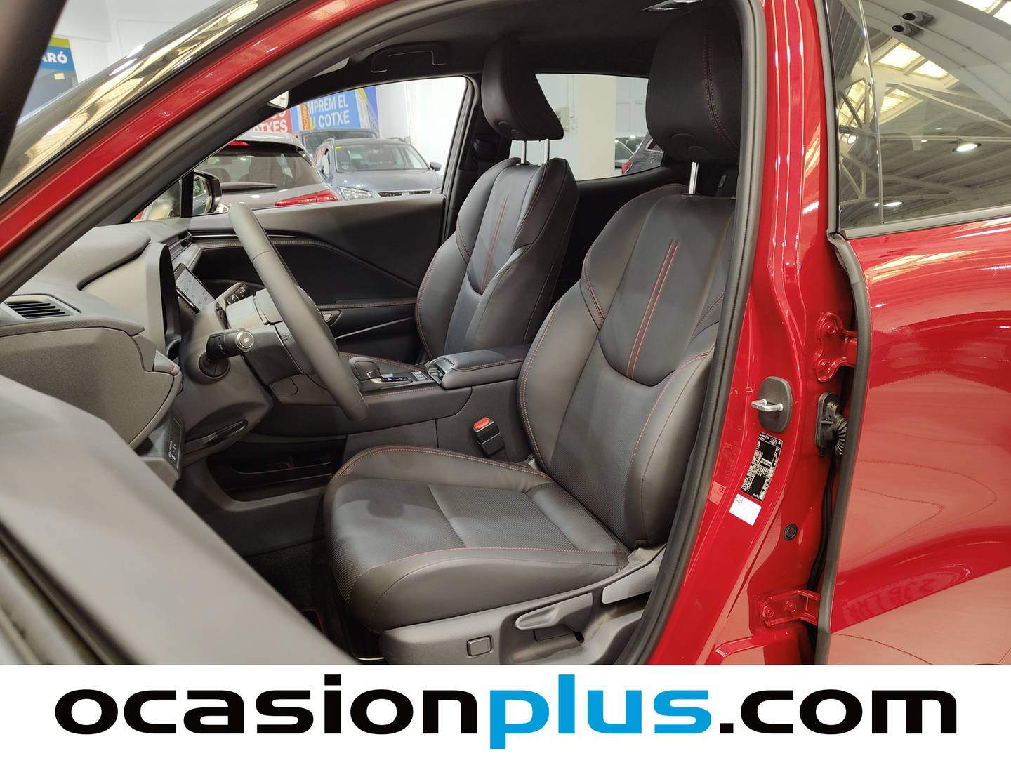 Foto Lexus LBX Lexus LBX 1.5 HEV Emotion+ (136 CV)