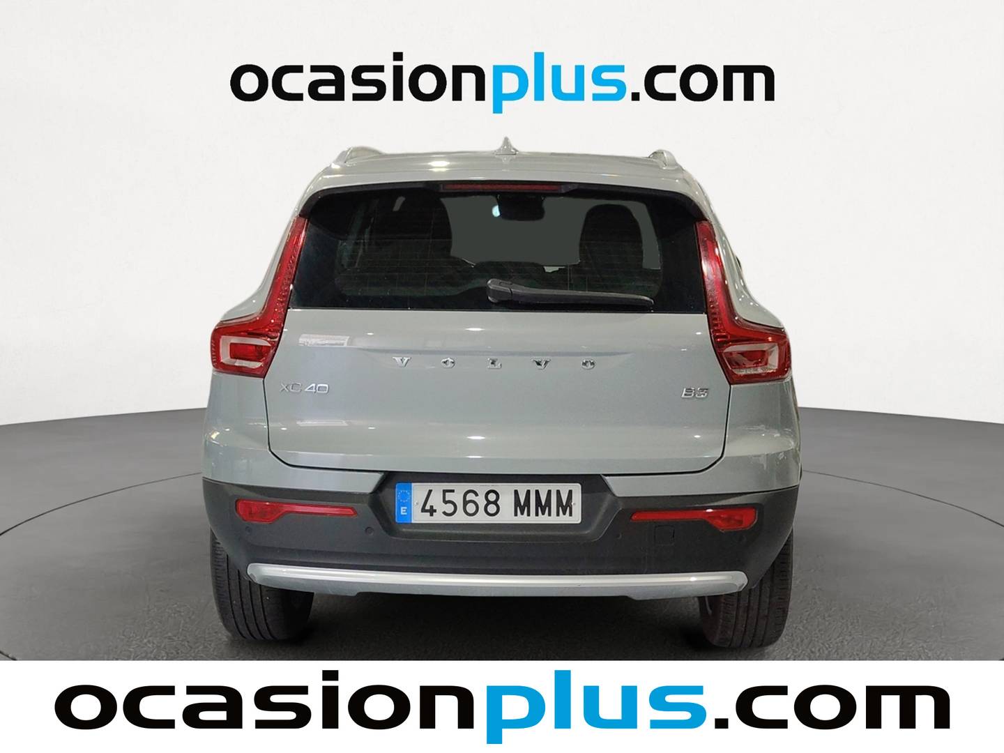 Foto Volvo XC40 Volvo XC40 B3 G Momentum Pro Auto (163 CV)
